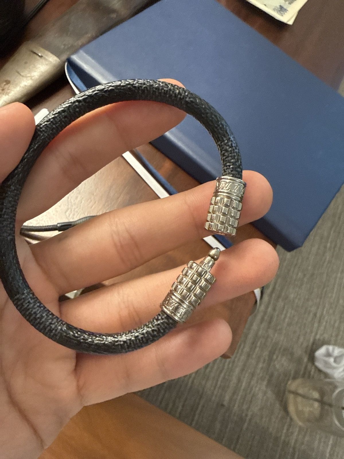 Louis Vuitton Louis Vuitton Keep It Bracelet Size ONE SIZE - 1 Thumbnail