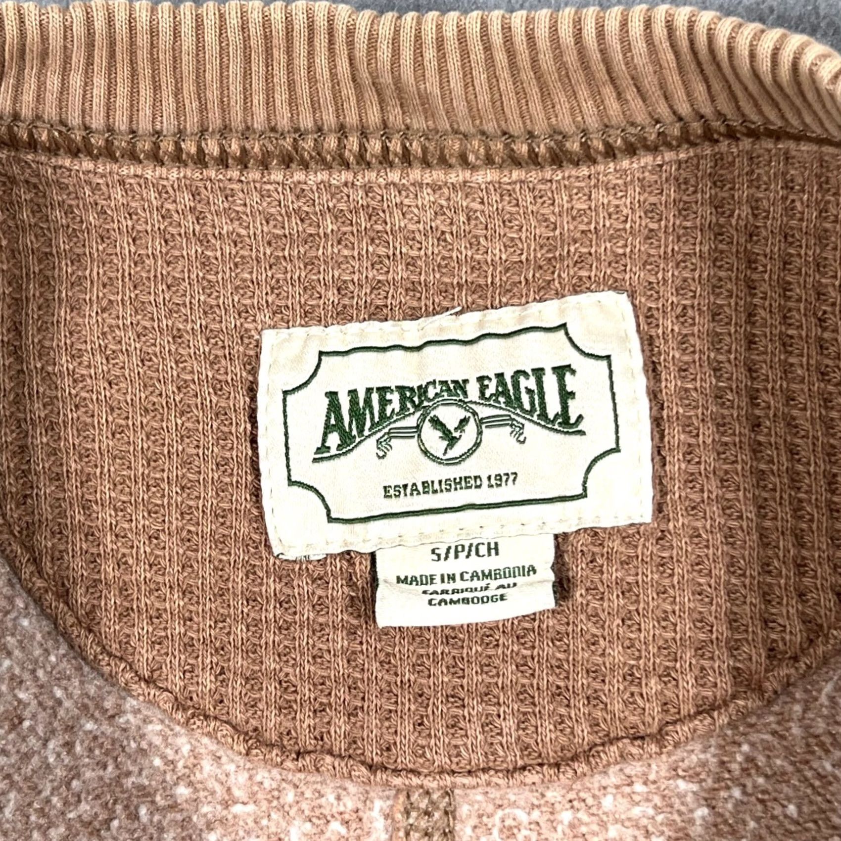 Vintage Vintage American Eagle Sweatshirt Mens Small Oversized Y2K Pullover Tan Brown Size US S / EU 44-46 / 1 - 3 Thumbnail