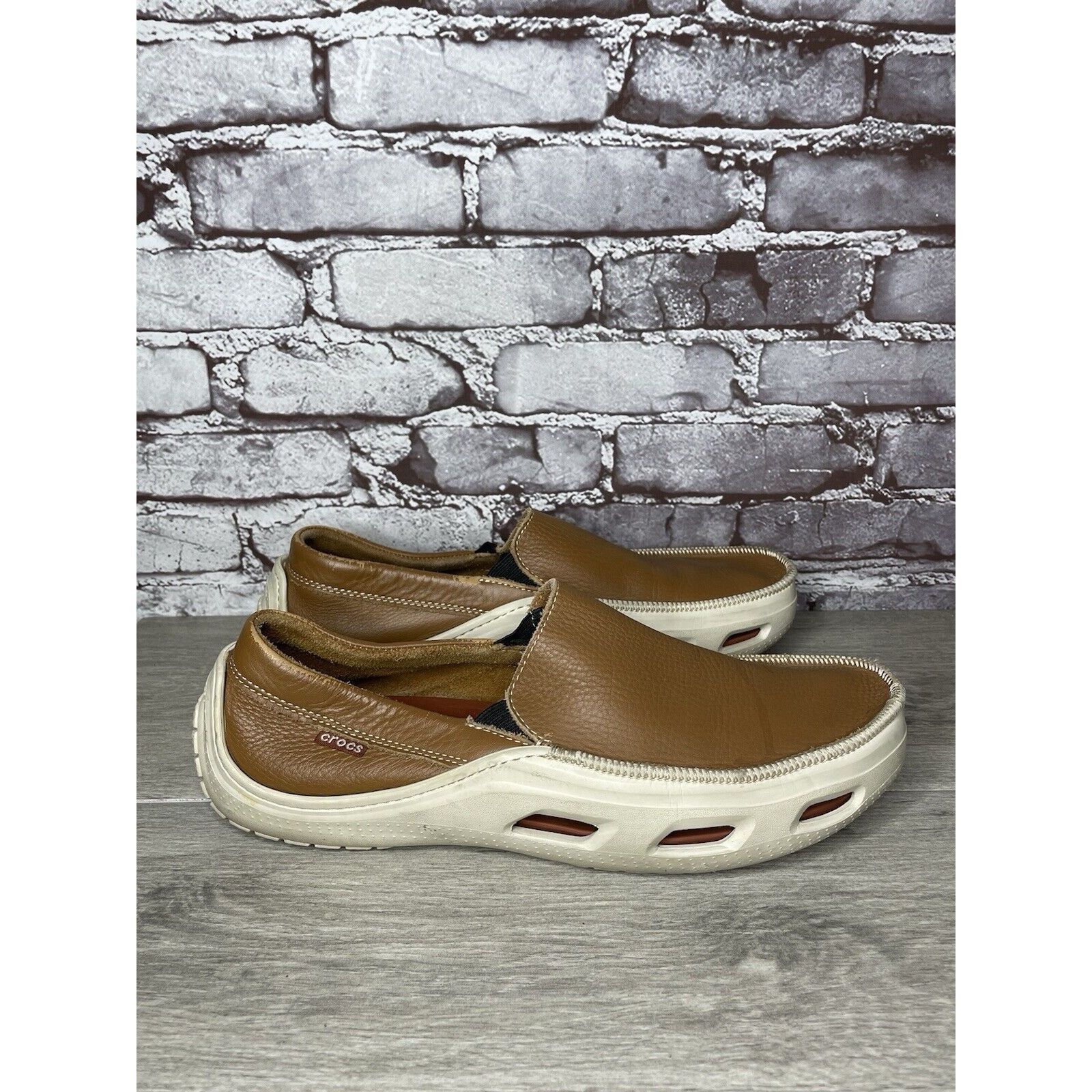 Crocs Crocs Brown Leather Vented Soles Cushioned Outdoor Loafers M Size US 12 / EU 45 - 5 Thumbnail