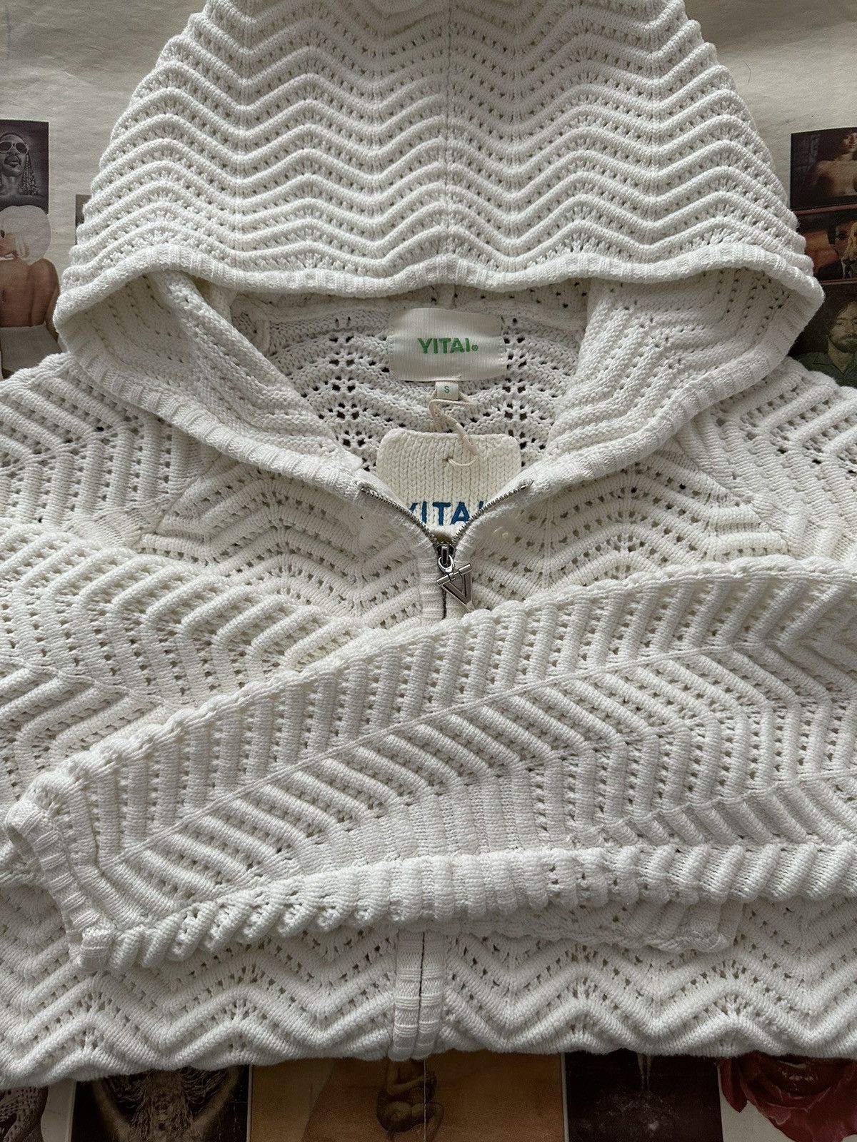 image of Yitai Chevron Stitch Zip Knit Wave Hoodie in White, Men's (Size Small)