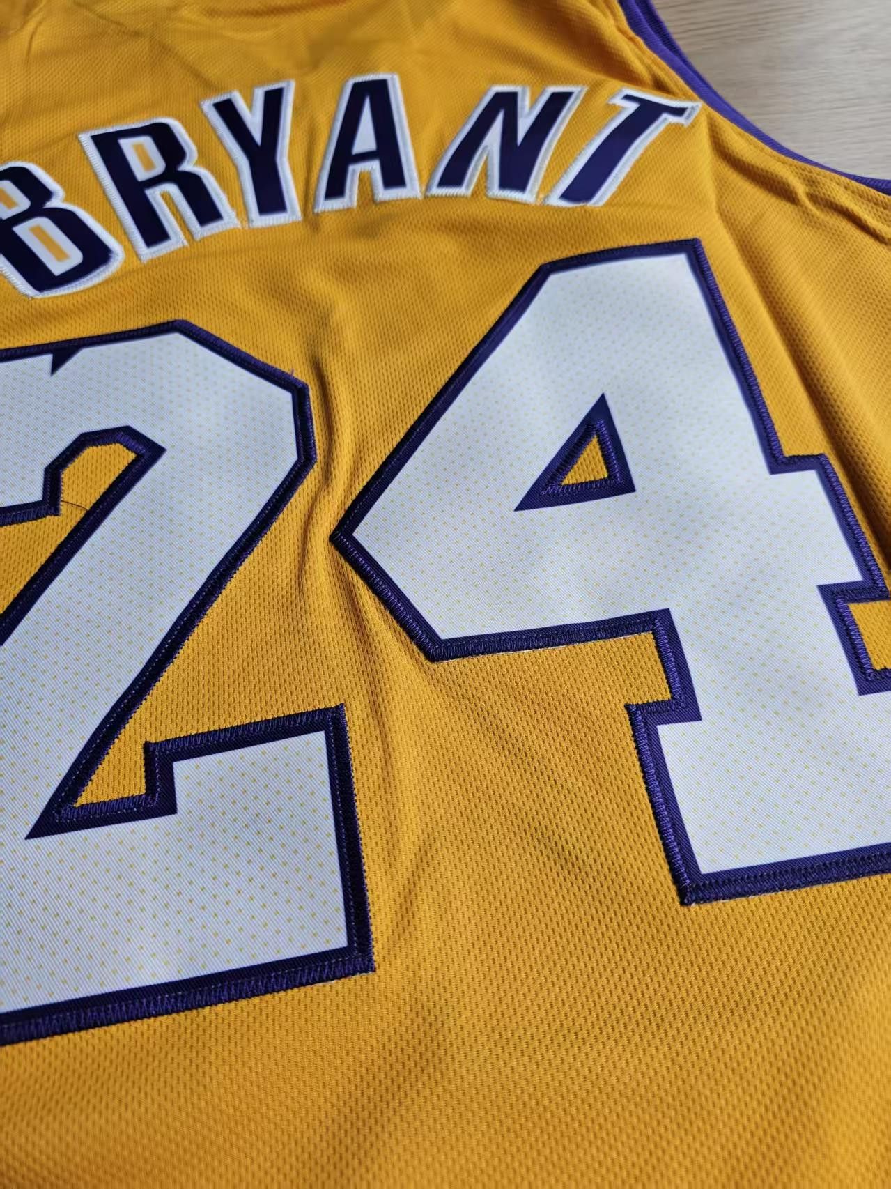 NBA Los Angeles Lakers #24 Kobe Bryant Jersey Stitched Yellow Size US M / EU 48-50 / 2 - 5 Thumbnail