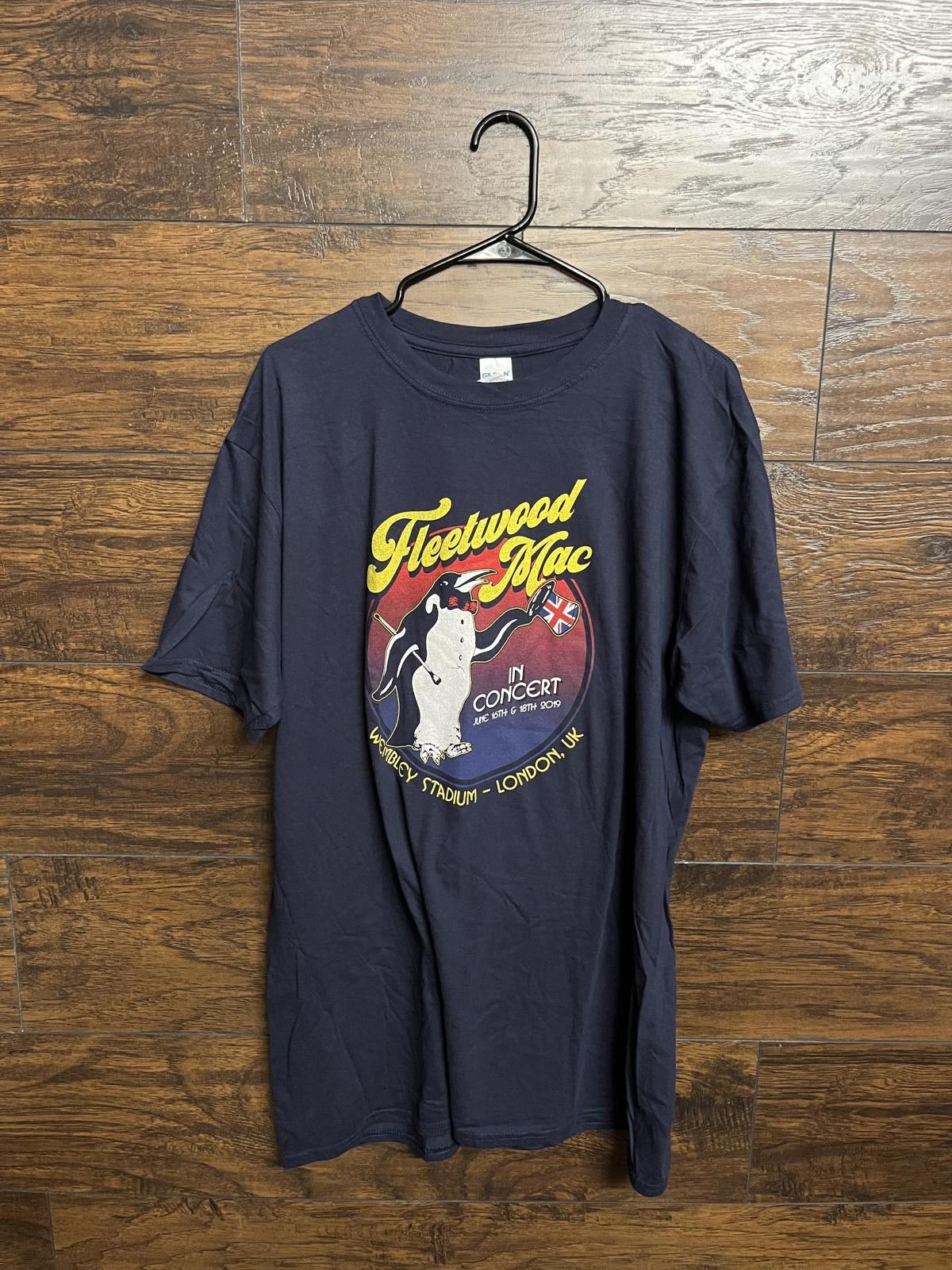 Designer Fleetwood Mac T-shirt Wembley Stadium UK 2019 - XL Size US XL / EU 56 / 4 - 1 Thumbnail