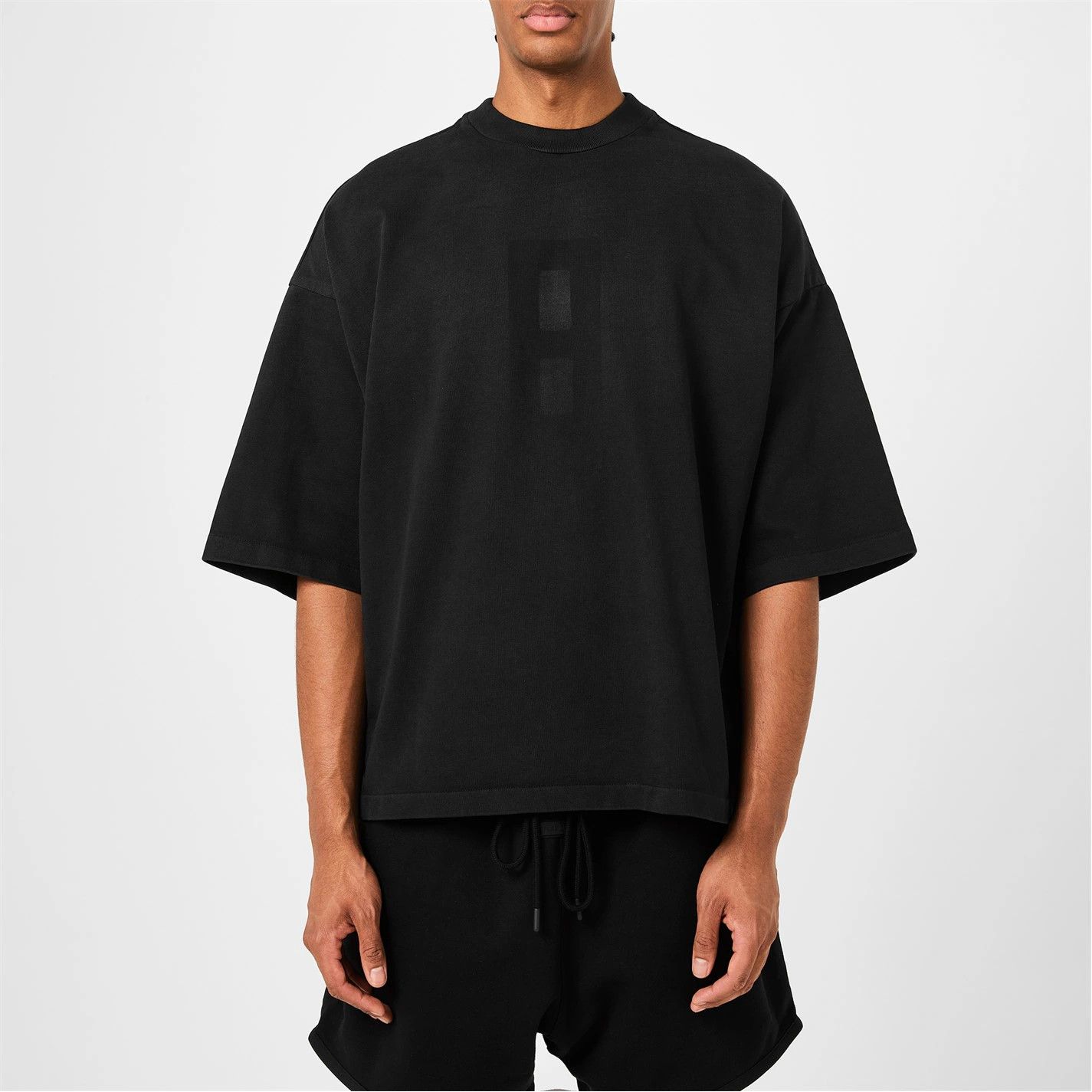 Fear of God o1g2r1mq0426 Airbrush 8 T-Shirt in Black Size US L / EU 52-54 / 3 - 2 Thumbnail
