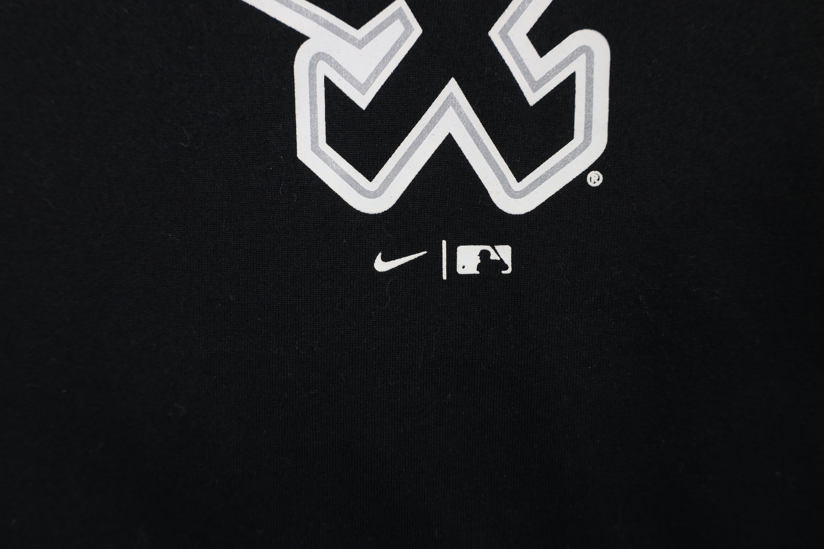Nike × Vintage Nike Scott Center Swoosh Chicago White Sox Baseball T-Shirt Size US L / EU 52-54 / 3 - 5 Thumbnail