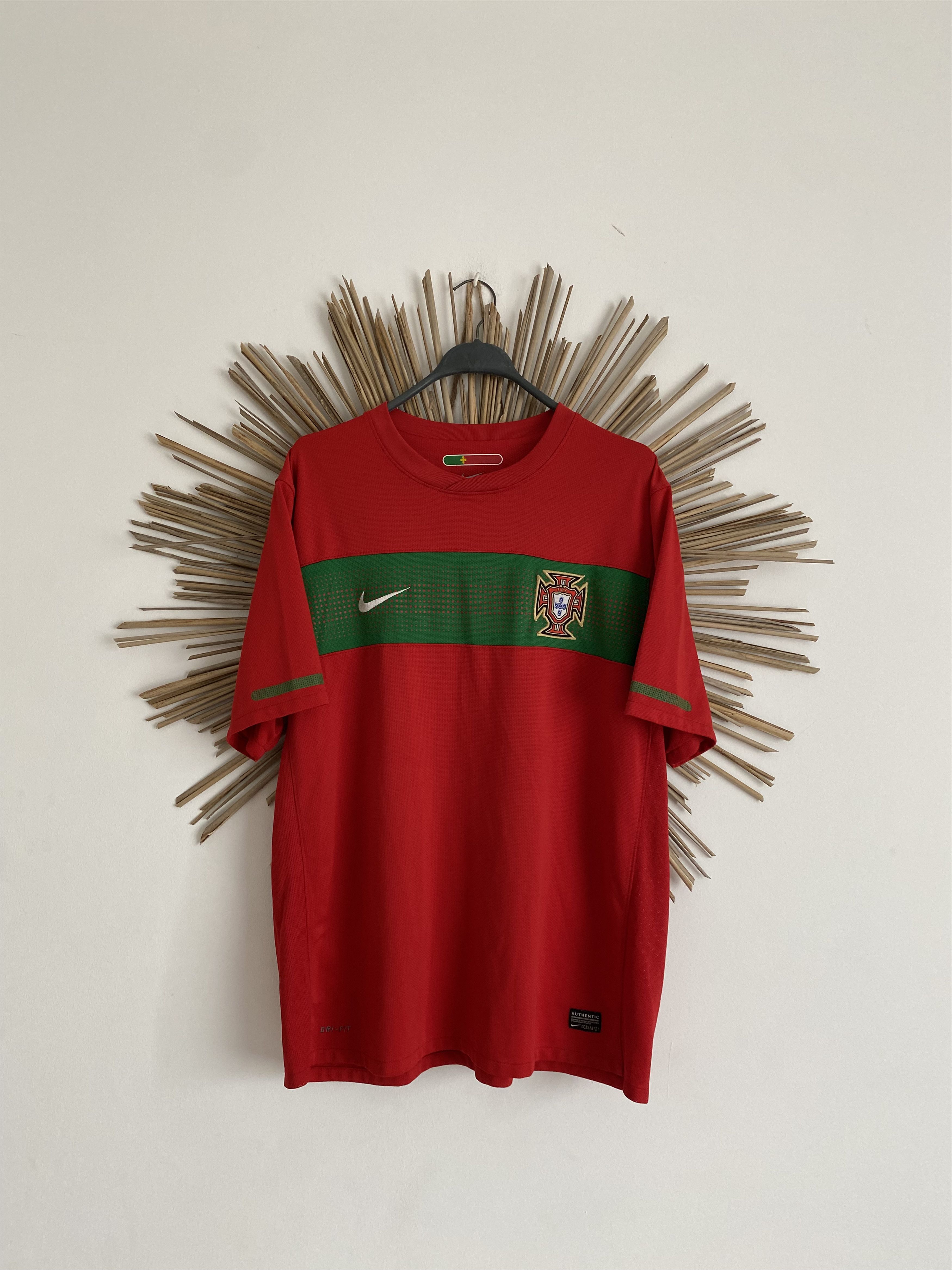 Nike Portugal 2010 2011 nike home football soccer jersey Size US XL / EU 56 / 4 - 1 Thumbnail