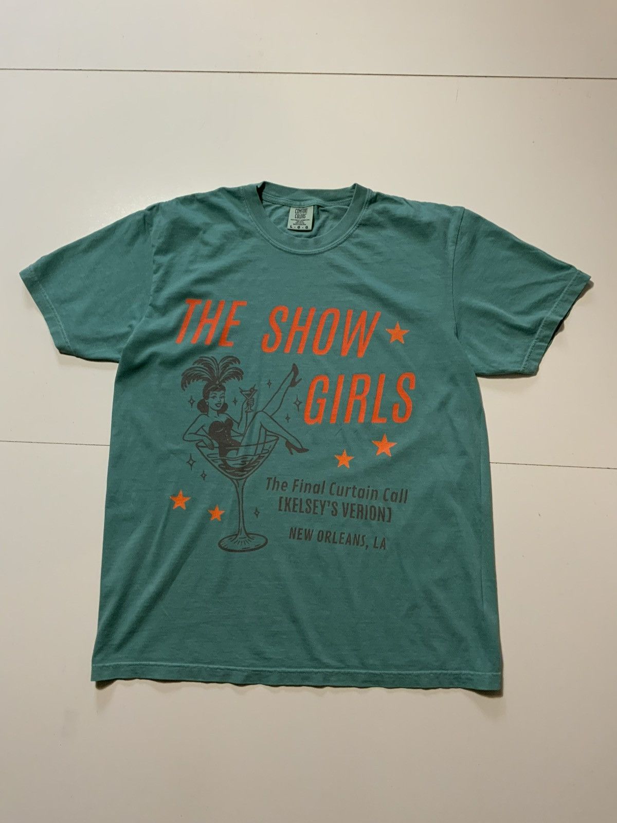 Comfort Colors The Show Girls The Final Curtain Call New Orleans T-Shirt Size US L / EU 52-54 / 3 - 1 Thumbnail