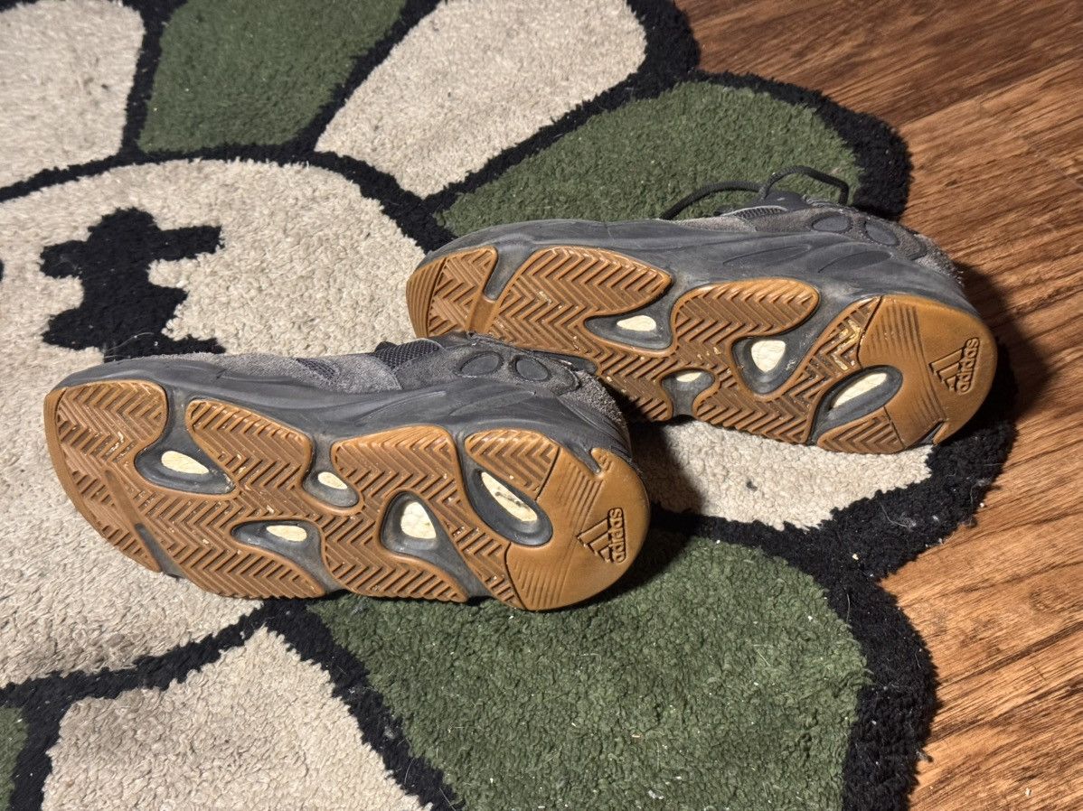 Yeezy Yeezy Boost 700 “Utility Black” Size US 10 / EU 43 - 3 Thumbnail