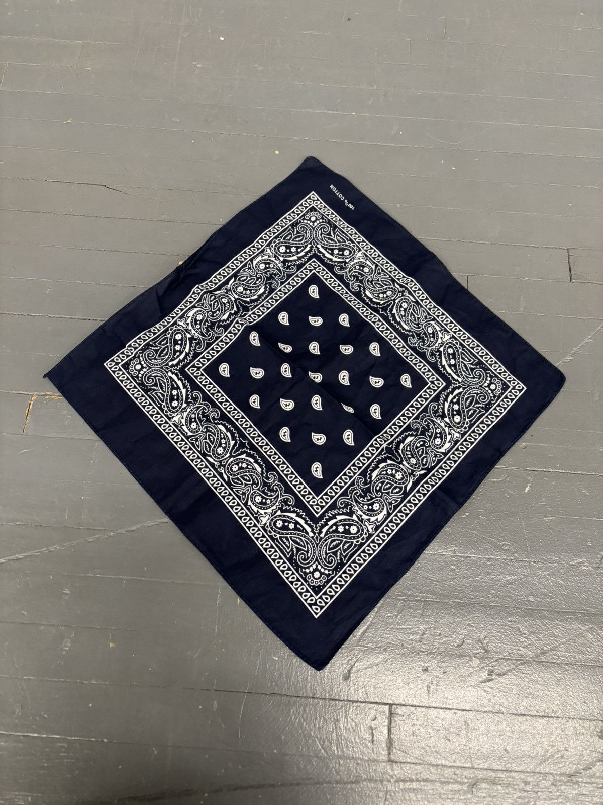 Vintage Vintage bandanna Size ONE SIZE - 1 Thumbnail