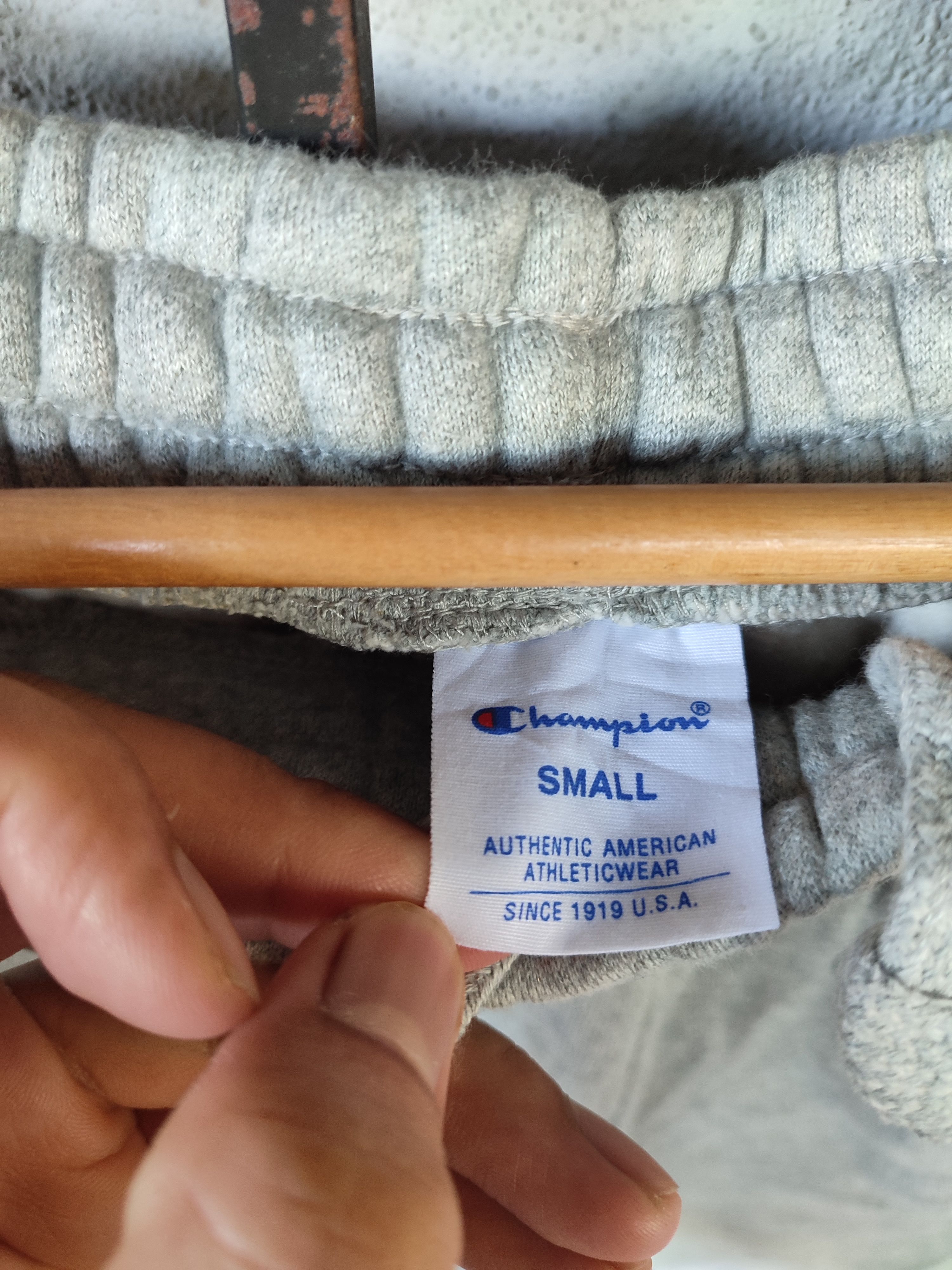 Champion VINTAGE CHAMPION SPELL OUT JOGGERS PANTS Size US 33 - 14 Thumbnail