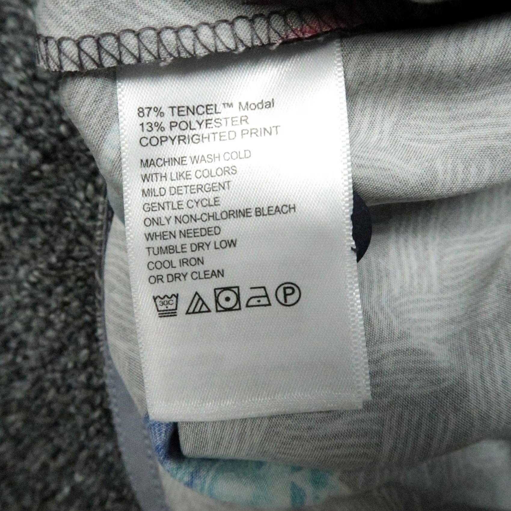 Tommy Bahama Tommy Bahama Shirt Mens 3XL Gray Tiki Cocktails Graphic Short Sleeve Hawaiian Shirt Mens 3XL Gray Graphic Print Vintage: No Size US XXL / EU 58 / 5 - 6 Thumbnail