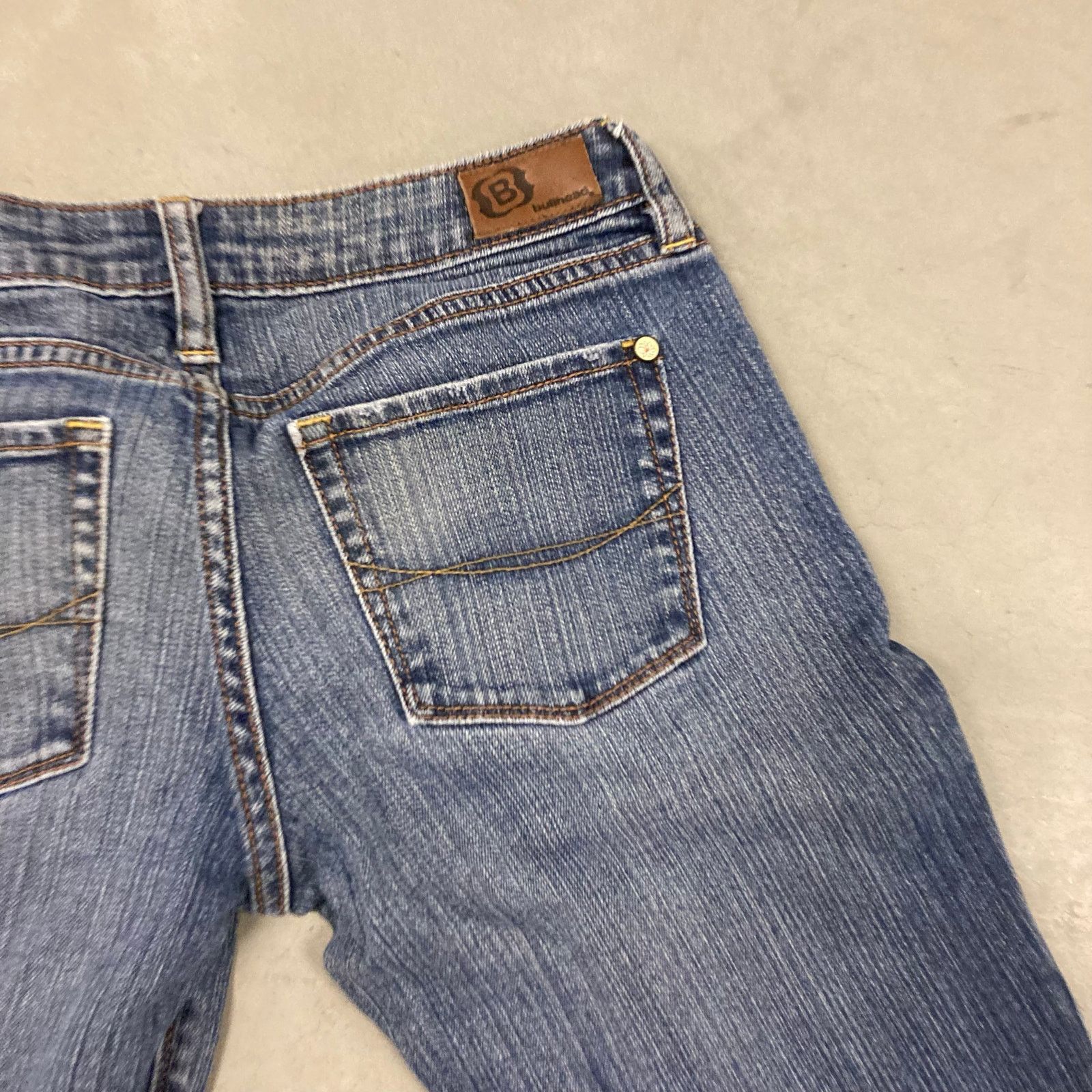 Vintage y2k low rise bullhead bootcut Jeans 25x31 Size US 26 / EU 42 - 3 Thumbnail