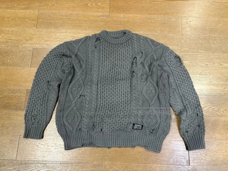 Neighborhood Neighborhood Distressed Sweater L Size Size US L / EU 52-54 / 3 - 1 Thumbnail