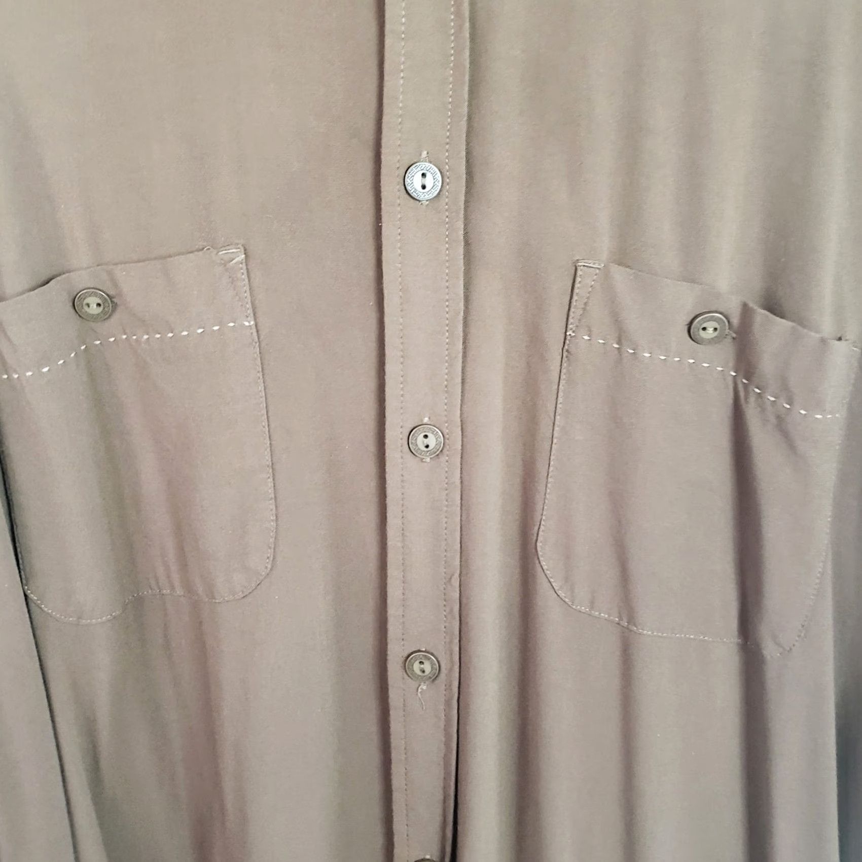 The Territory Ahead VINTAGE Territory Ahead Shirt Mens 2XLT Brown Rayon Short Sleeve Button-Up Pockets Logo Check Modern Designer Casual Workwear Relations Size US XXL / EU 58 / 5 - 4 Thumbnail