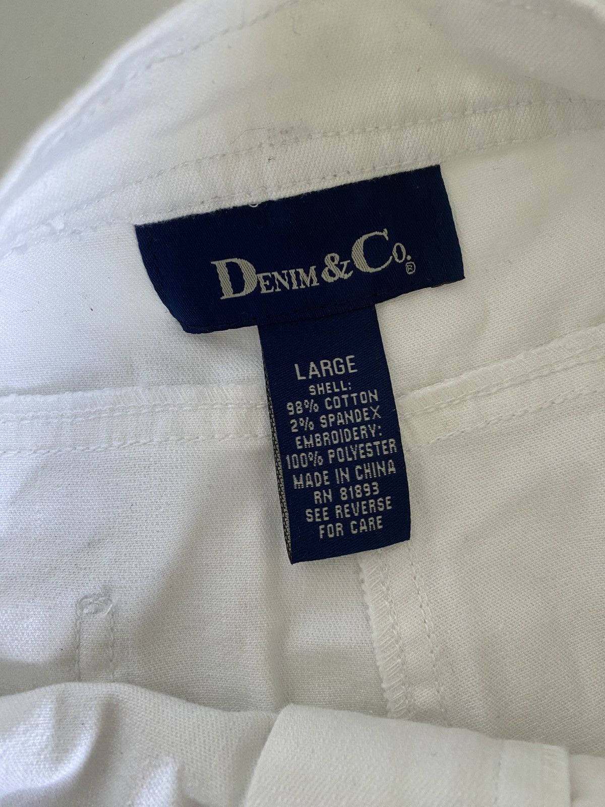 Denim & Co. Denim & Co. Womens Denim Jeans White Embroidered Floral NWOT Size 38" / US 16 / IT 52 - 12 Thumbnail