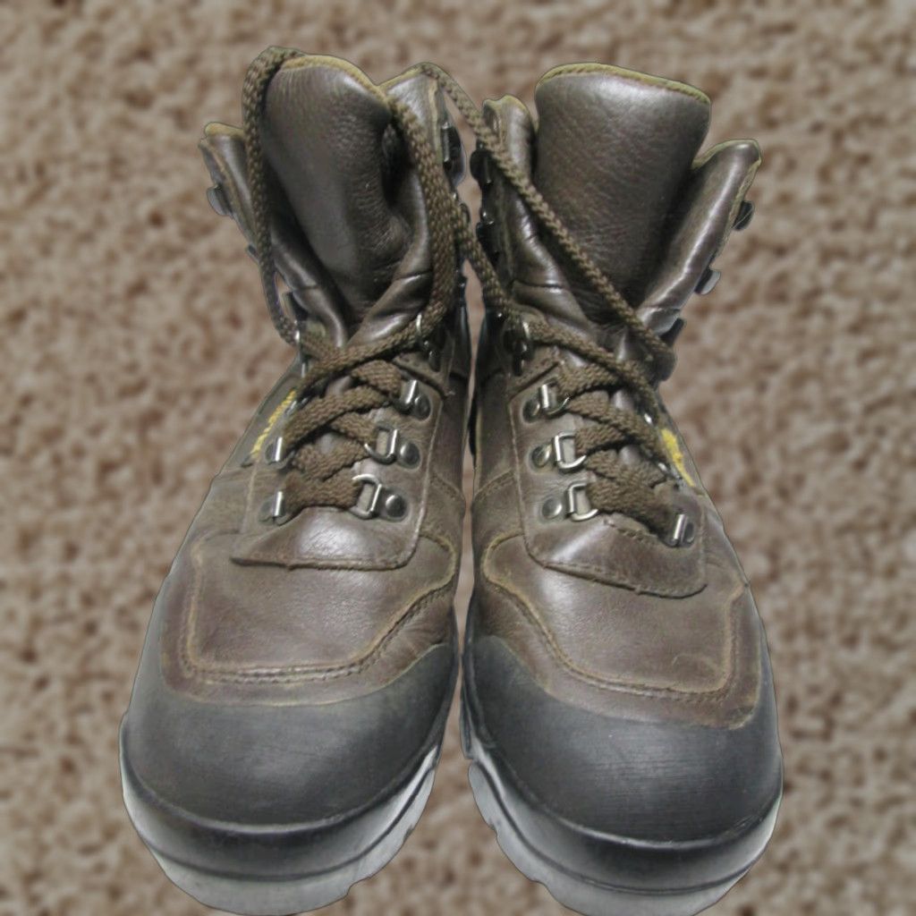 Dr. Martens × Vintage Dr Martens Vintage MIE 8595 Platform  display picture 1