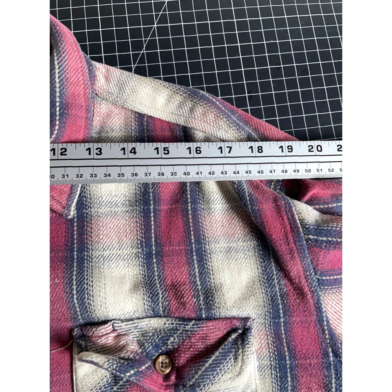 Vintage VINTAGE Williams Bay Flannel Shirt Men XL Red Beige Plaid Heavyweight Cotton Grunge Button-Up Casual Workwear 90s Style Mens Size US XL / EU 56 / 4 - 7 Thumbnail