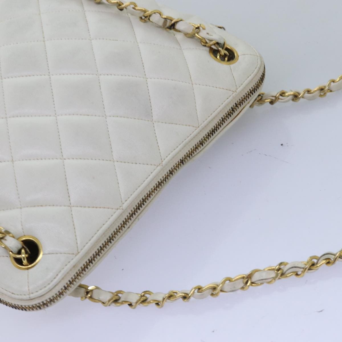 Chanel CHANEL Matelasse Chain Shoulder Bag Leather White CC Size ONE SIZE - 6 Thumbnail