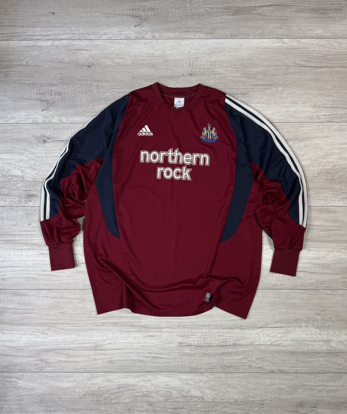 Nike 2003 Adidas Newcastle united Northern Rock home jersey Size US L / EU 52-54 / 3 - 1 Thumbnail