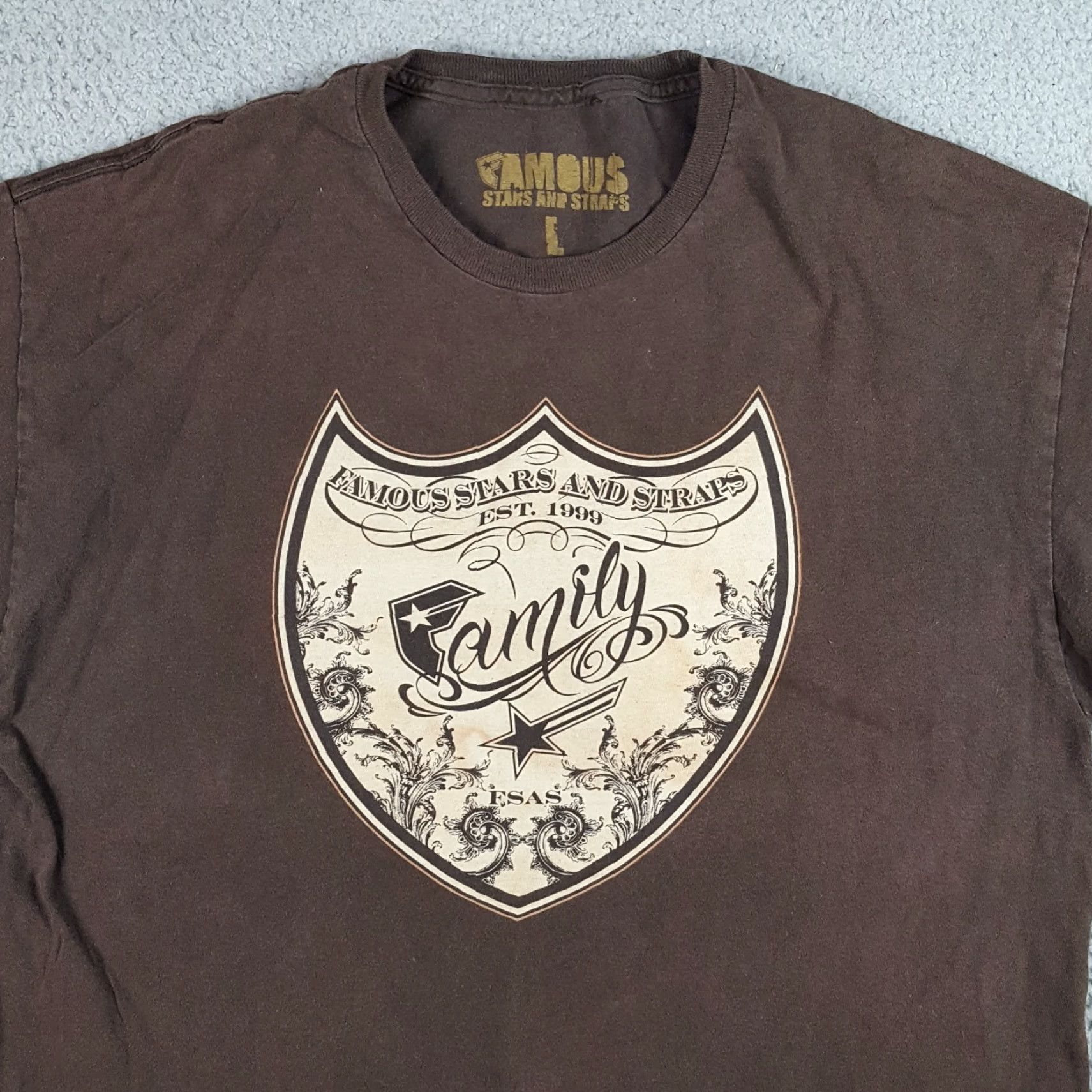 Vintage VINTAGE Famous Stars & Straps T-Shirt Shirt Men L Brown 00s Y2K Pop'n Bottles Logo Embroidered Short Sleeve Retro 2000s Fans Boys Mens Size US L / EU 52-54 / 3 - 2 Thumbnail