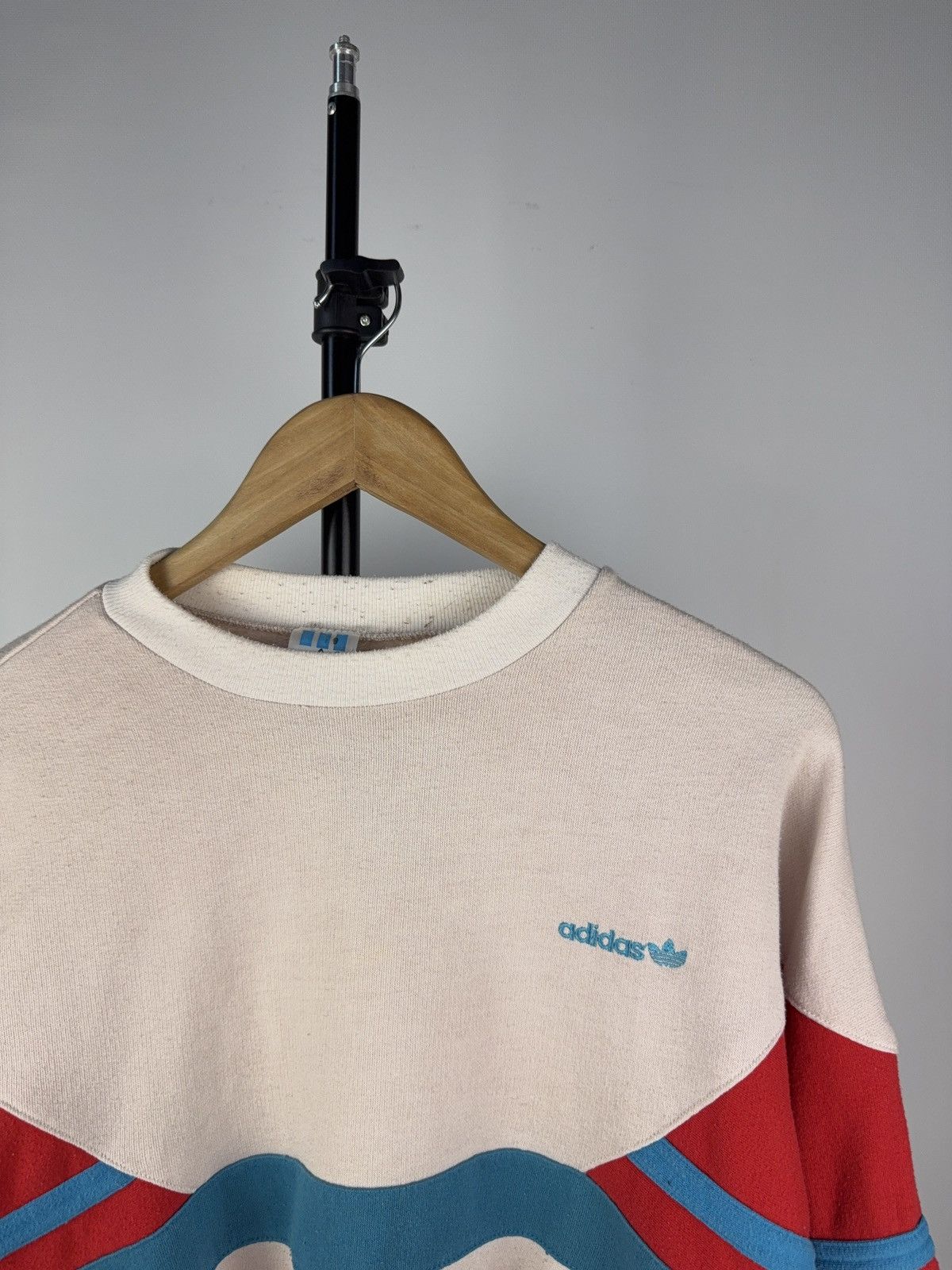 Adidas × Vintage Vintage 90s Adidas Basic Logo Y2K Rare Sweatshirt Size US S / EU 44-46 / 1 - 2 Thumbnail