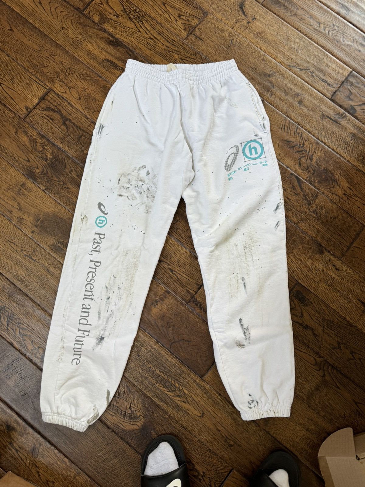 Asics × HIDDEN Hidden NY x ASICS Printed Ink Sweatpants (M) Size US 32 / EU 48 - 1 Thumbnail