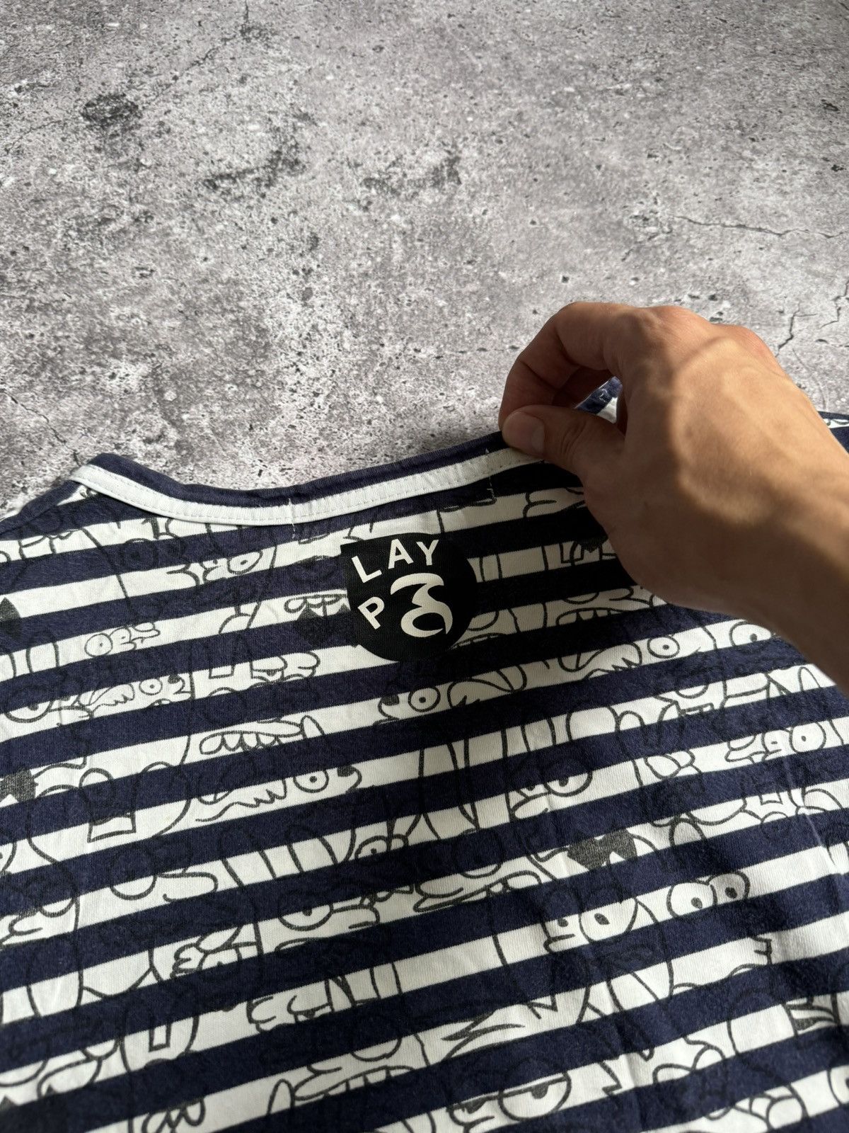 Comme des Garcons Vintage Come des Garçons Play rare distressed t-shirt Size US L / EU 52-54 / 3 - 8 Thumbnail