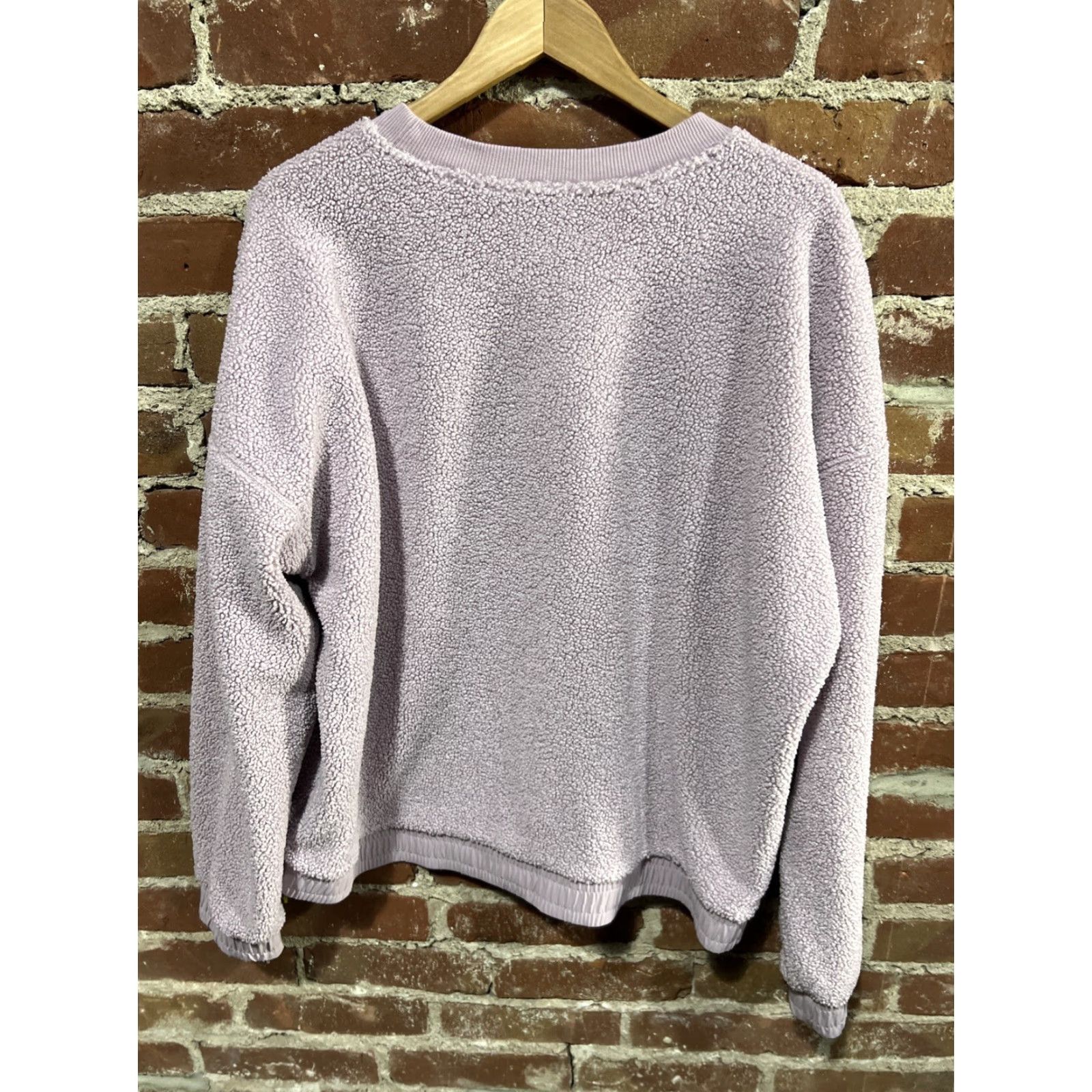 Under Armour Under Armour Sweatshirt Women’s XL Pink Sherpa Mission Crew Pullover Size XL / US 12-14 / IT 48-50 - 4 Thumbnail