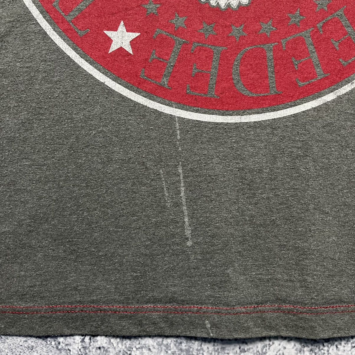 Band Tees × Vintage Vintage Ramones Big Logo Tee Rock Band Y2K Streetwear Size US M / EU 48-50 / 2 - 4 Thumbnail