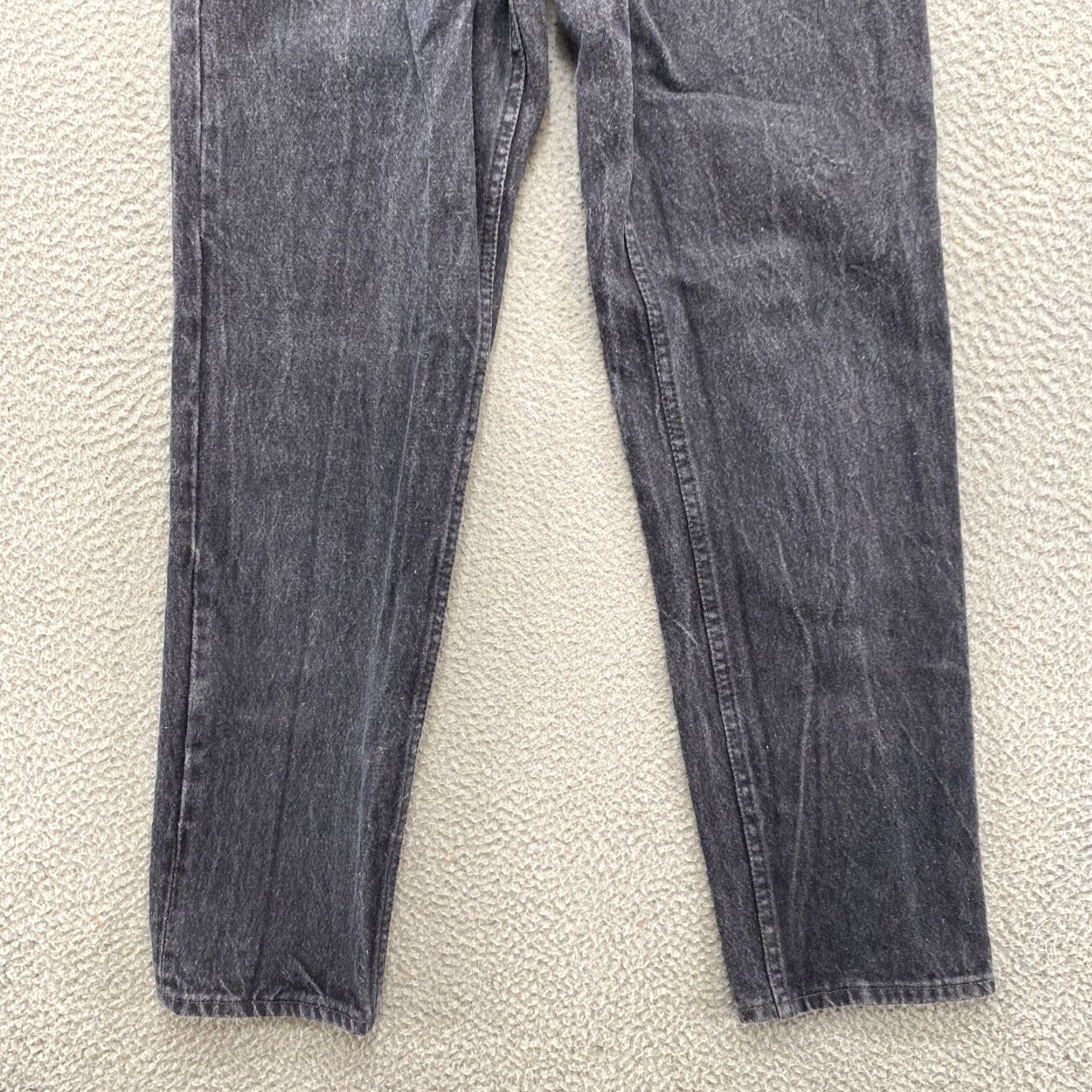 Levi's Vintage Levi’s Women’s USA Made Button Fly Black Denim Jeans Size 13 Jeans Womens USA Made Button Fly Black Denim Levi’s 13 Size 34" / US 12 / IT 48 - 3 Thumbnail