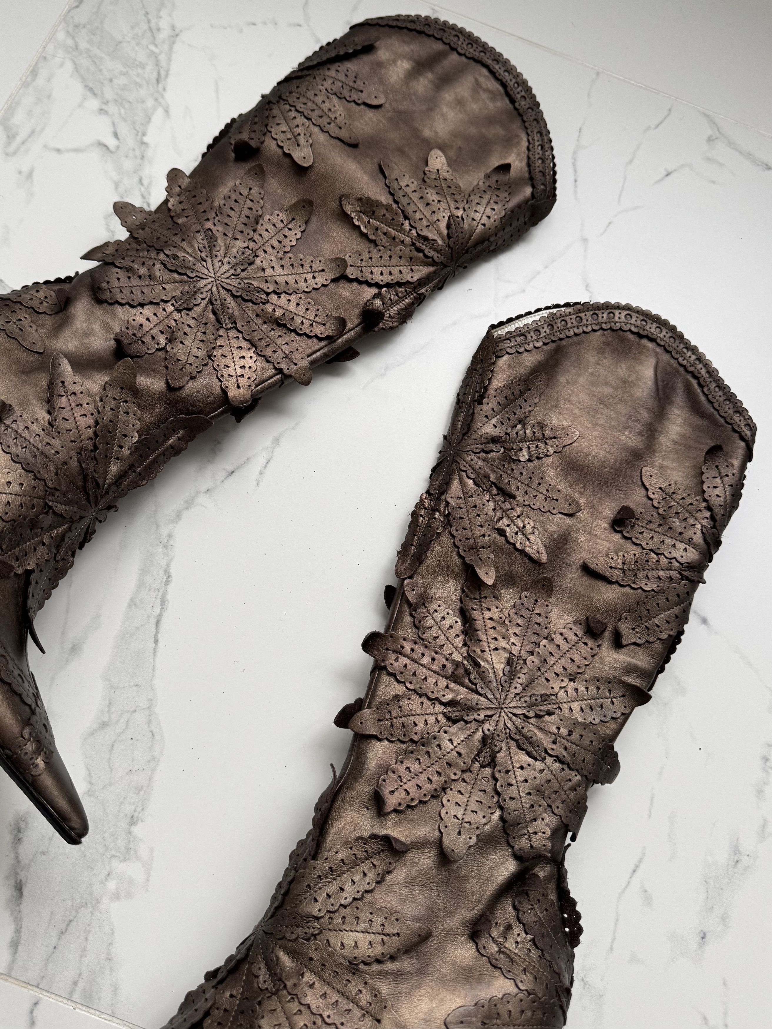 Vintage Vintage Leather Knee High Boots Floral Appliqué Heels Size US 6 / IT 36 - 3 Thumbnail