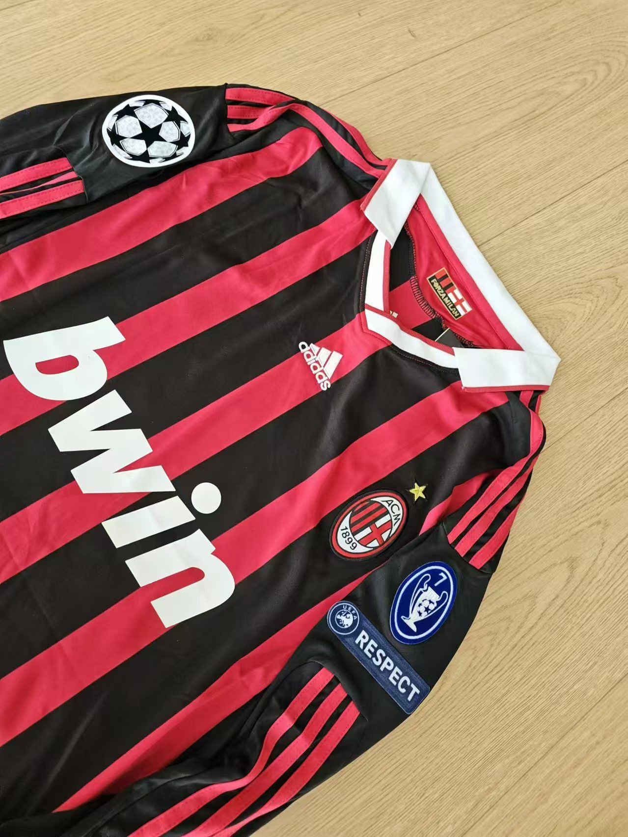 Other AC Milan #80 Ronaldinho Jersey Longlseeve Size US M / EU 48-50 / 2 - 3 Thumbnail