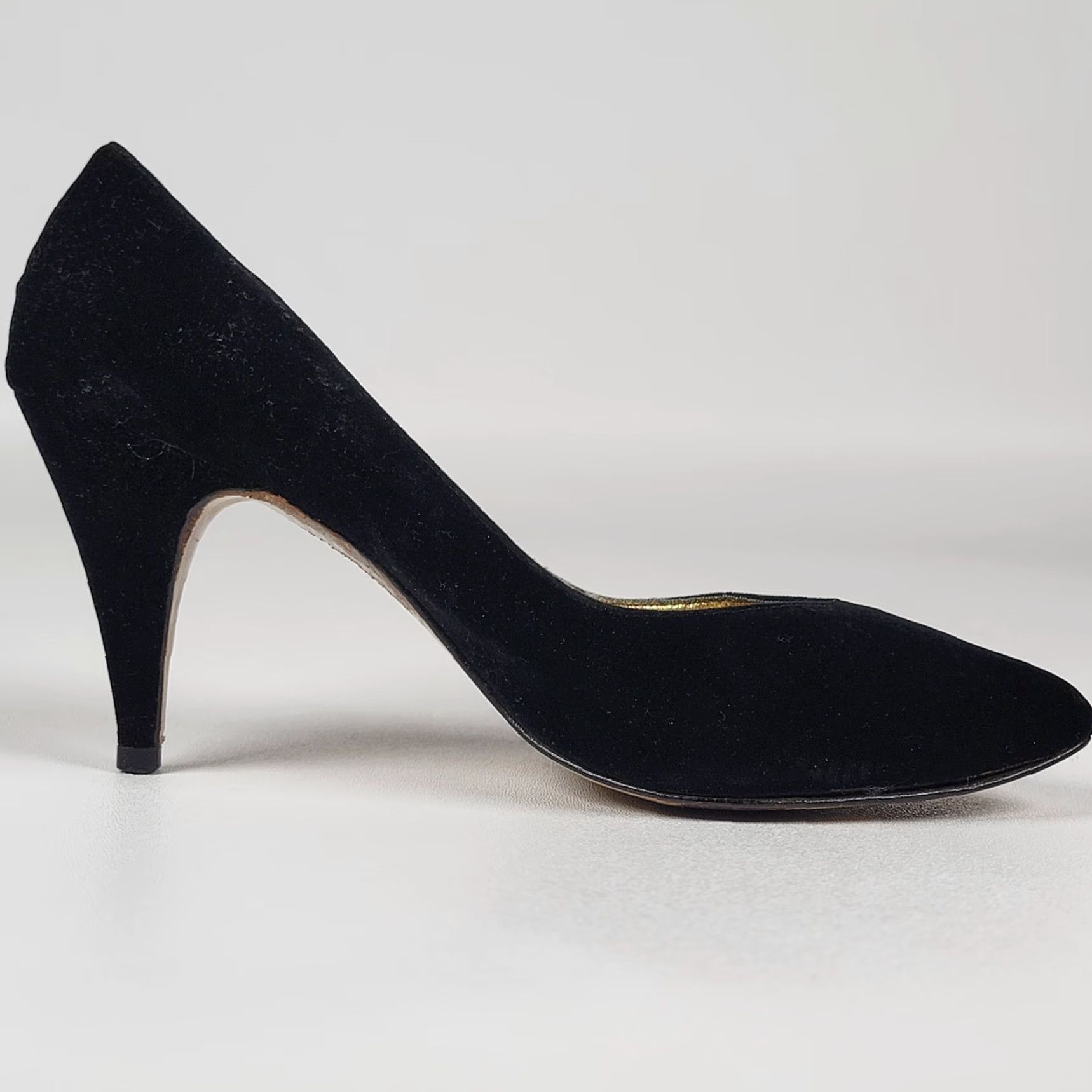 Vintage Nina Kitten Heels Black Velvet Women's Size 7 M Shoes Dressy Vintage Pump Pointed Toe Slip On Leather Modern 90s Wedding Size M / US 6-8 / IT 42-44 - 6 Thumbnail