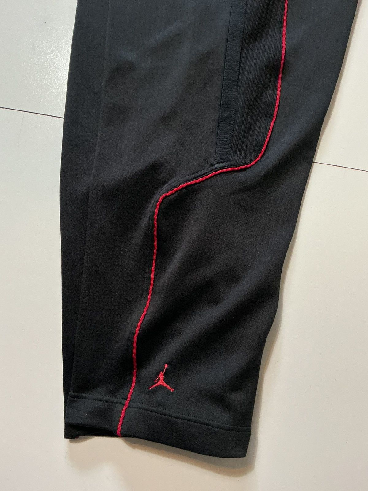 Jordan Brand Vintage Y2K Air Jordan Jumpman 23 Stripe Warm Up Track Pants Size US 36 / EU 52 - 13 Thumbnail