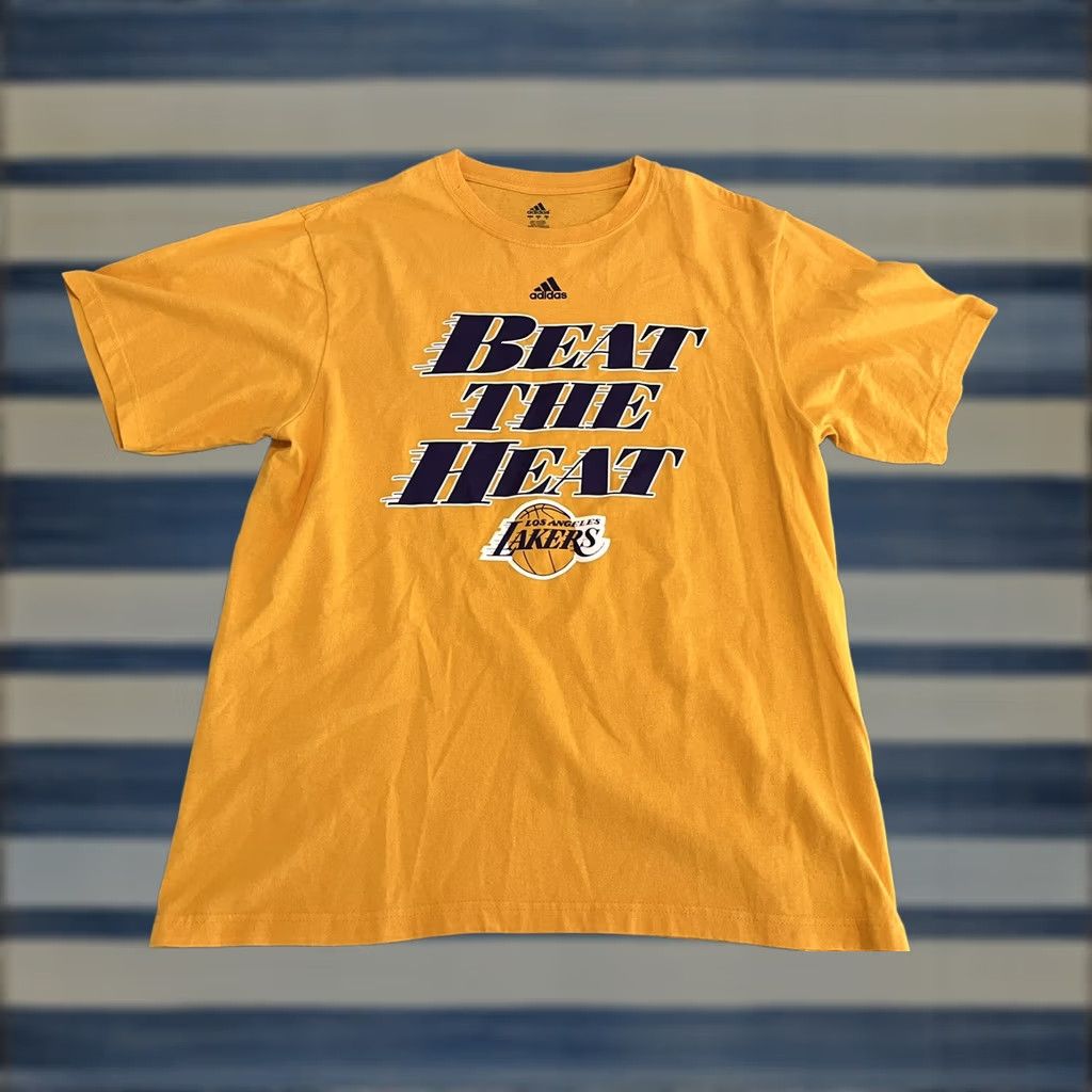 Adidas Adidas Shirt Los Angeles Lakers Beat the Heat Mens Large T-Shirt Short Sleeve Yellow Cotton Size US L / EU 52-54 / 3 - 1 Thumbnail