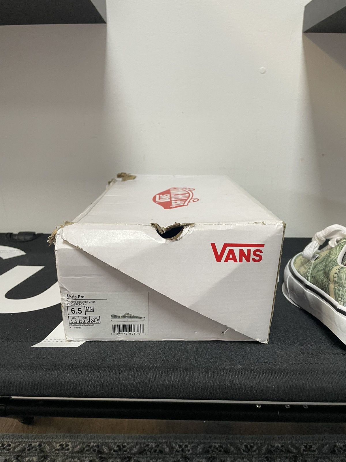 Supreme × Vans Supreme dollar Vans Size US 6.5 / EU 39-40 - 7 Thumbnail