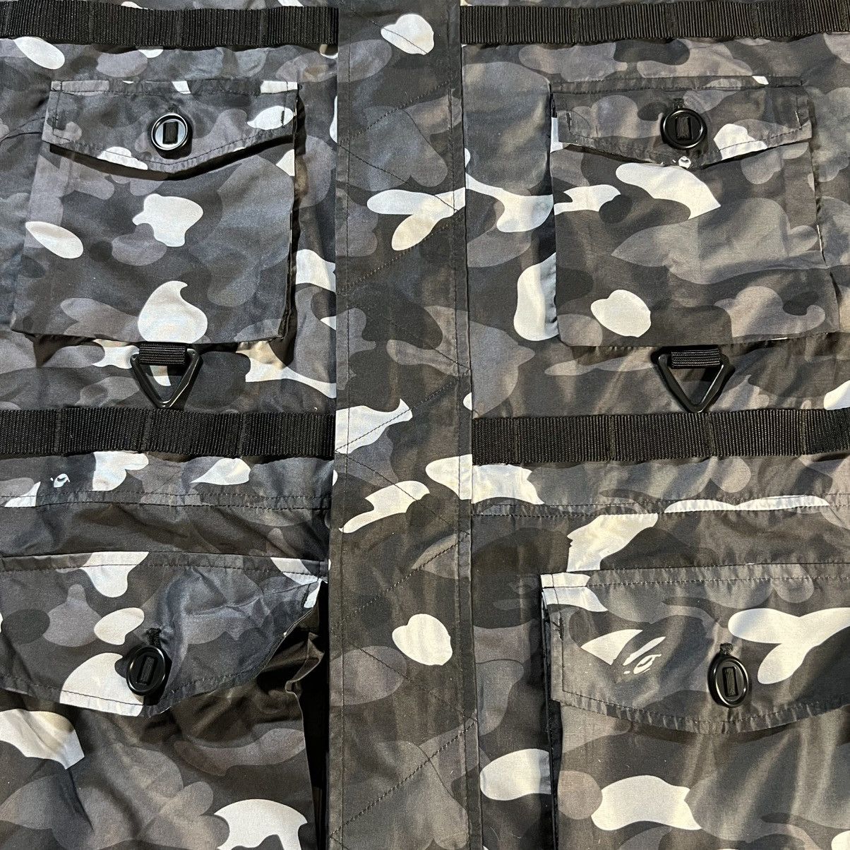 Bape BAPE FW19 Black Gradation Camo Shark Mask Windbreaker Jacket Size US L / EU 52-54 / 3 - 9 Thumbnail