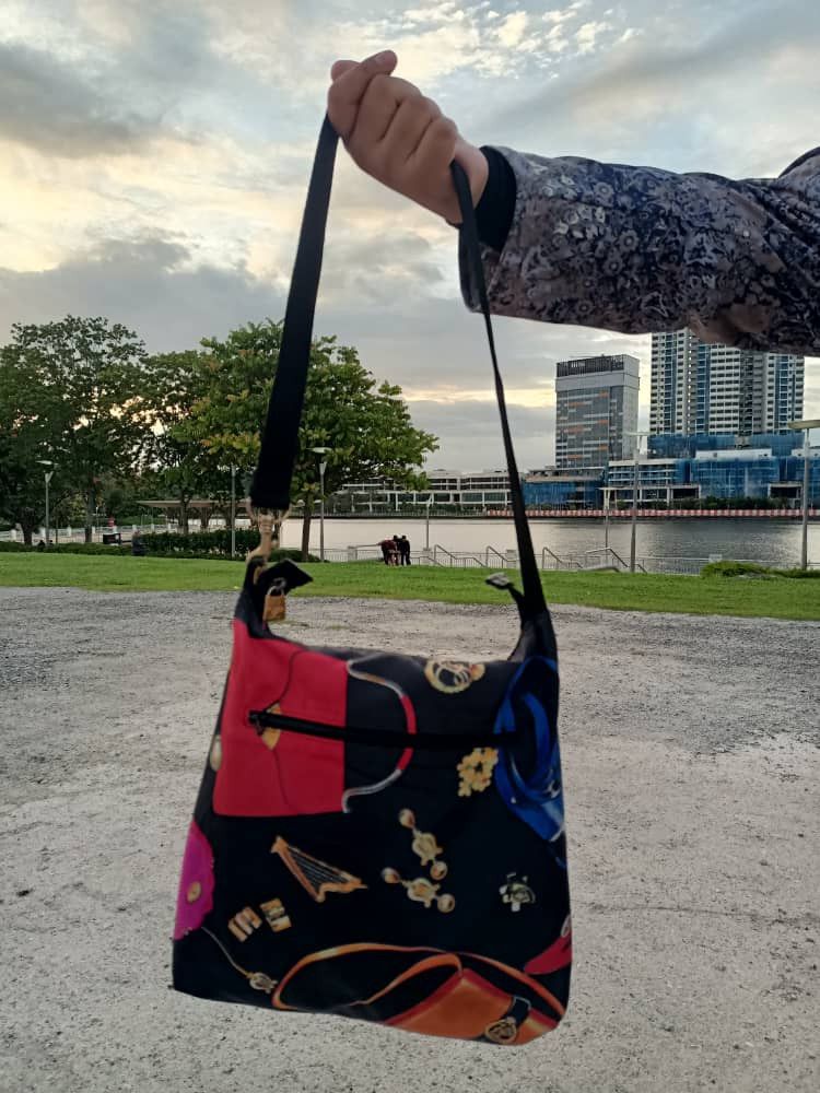 Karl Lagerfeld Vintage 90s Karl Lagerfeld reversible handbag zip Opti Dmc Size ONE SIZE - 4 Thumbnail