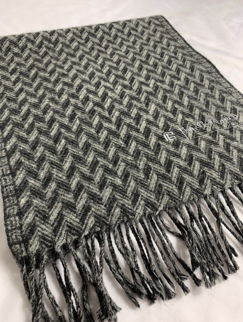 Pierre Balmain Pierre Balmain Scarf / Muffler / Neckwear Size ONE SIZE - 4 Thumbnail