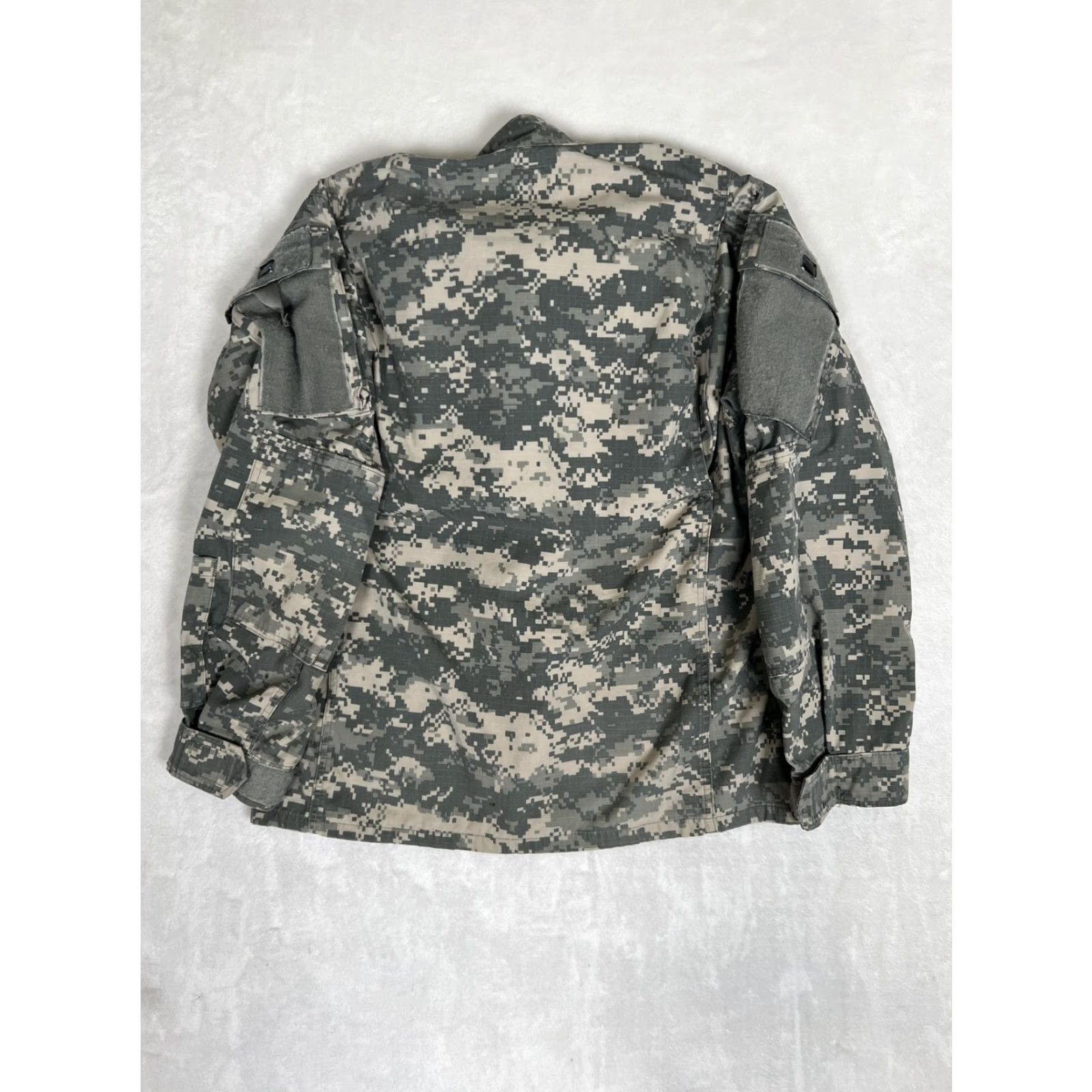 Vintage VINTAGE US Army ACU Jacket Mens Small Regular Digital Camo Insect Shield Combat Size US S / EU 44-46 / 1 - 6 Thumbnail