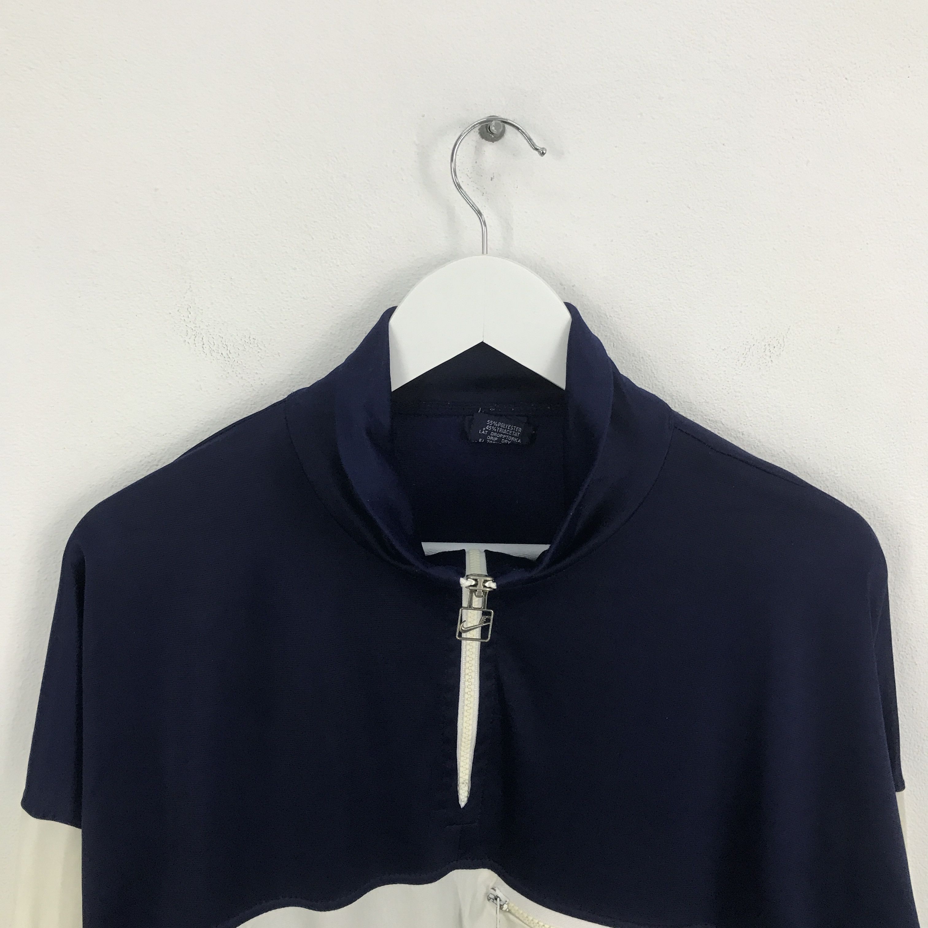 Nike Rare Nike Embroidery Logo Sweatshirt Size US L / EU 52-54 / 3 - 2 Thumbnail