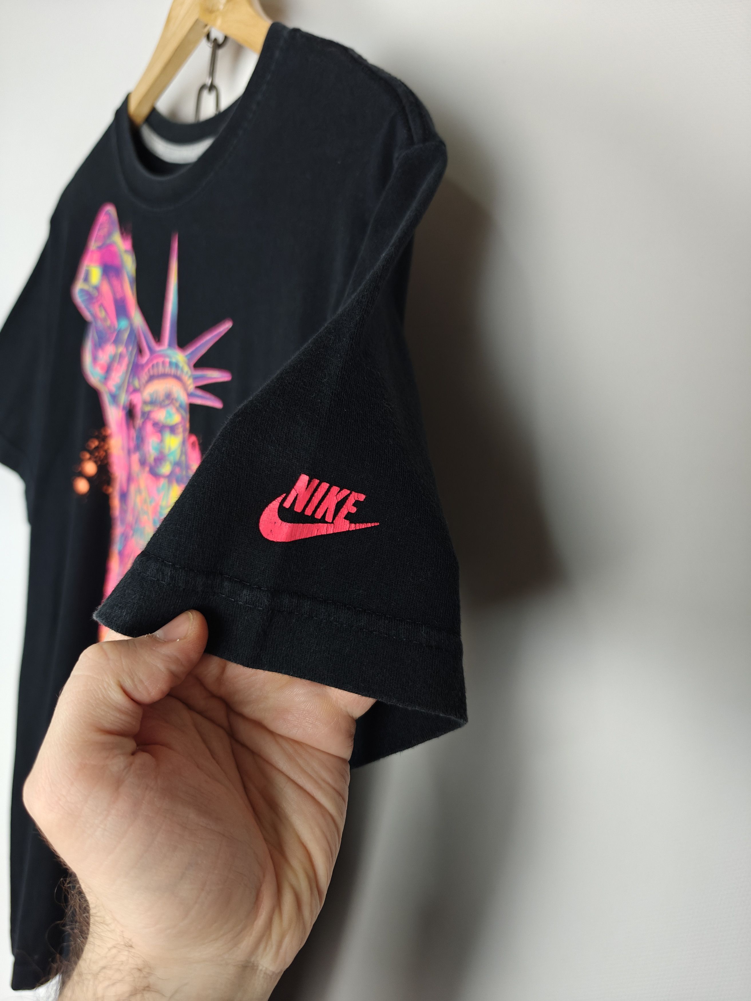 Nike Nike Statue of Liberty T-Shirt Air Max Tee Crew Black M Size US M / EU 48-50 / 2 - 7 Thumbnail