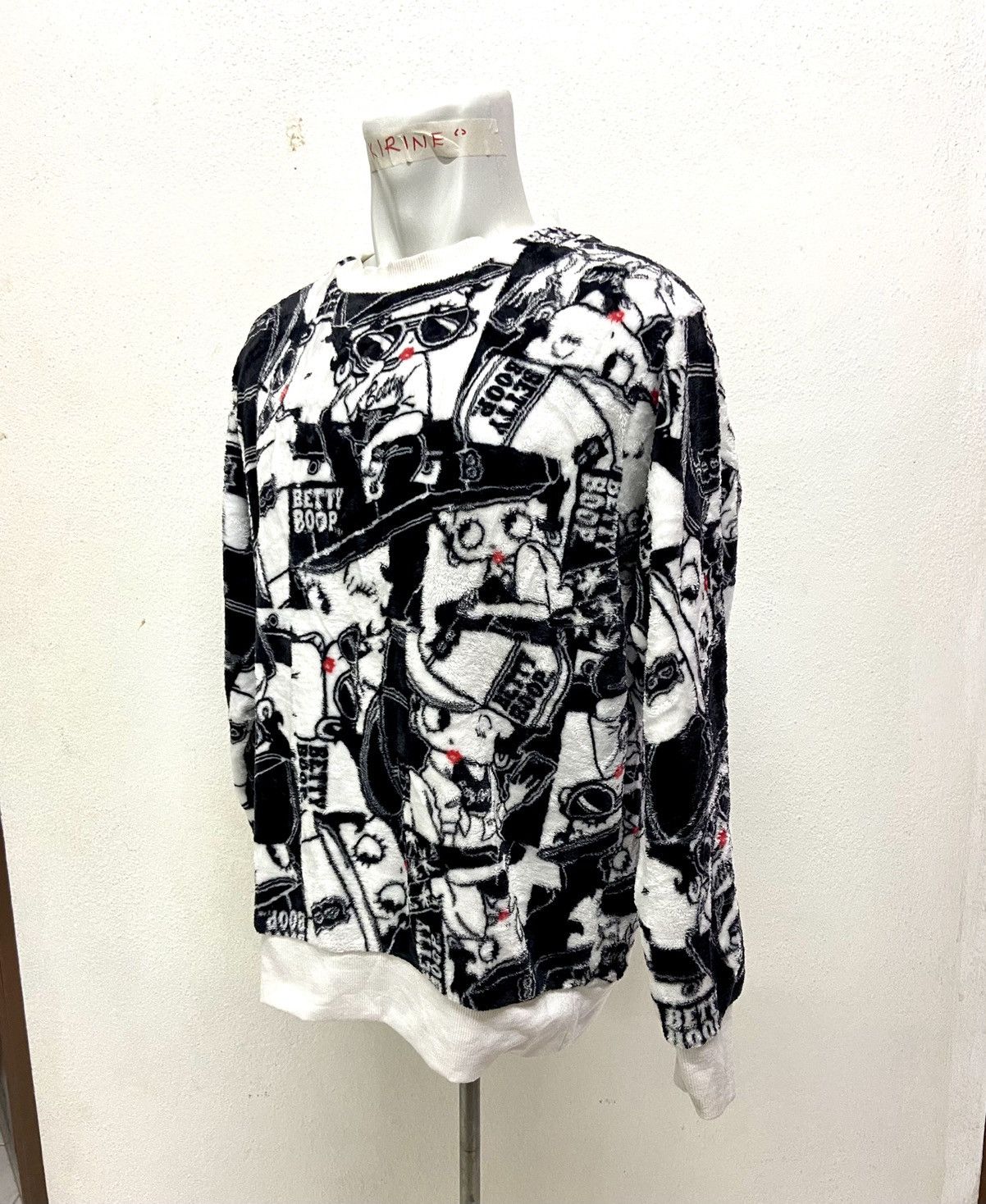 Other BETTY BOOP FULL PRINT SWEATSHIRT Size US M / EU 48-50 / 2 - 5 Thumbnail