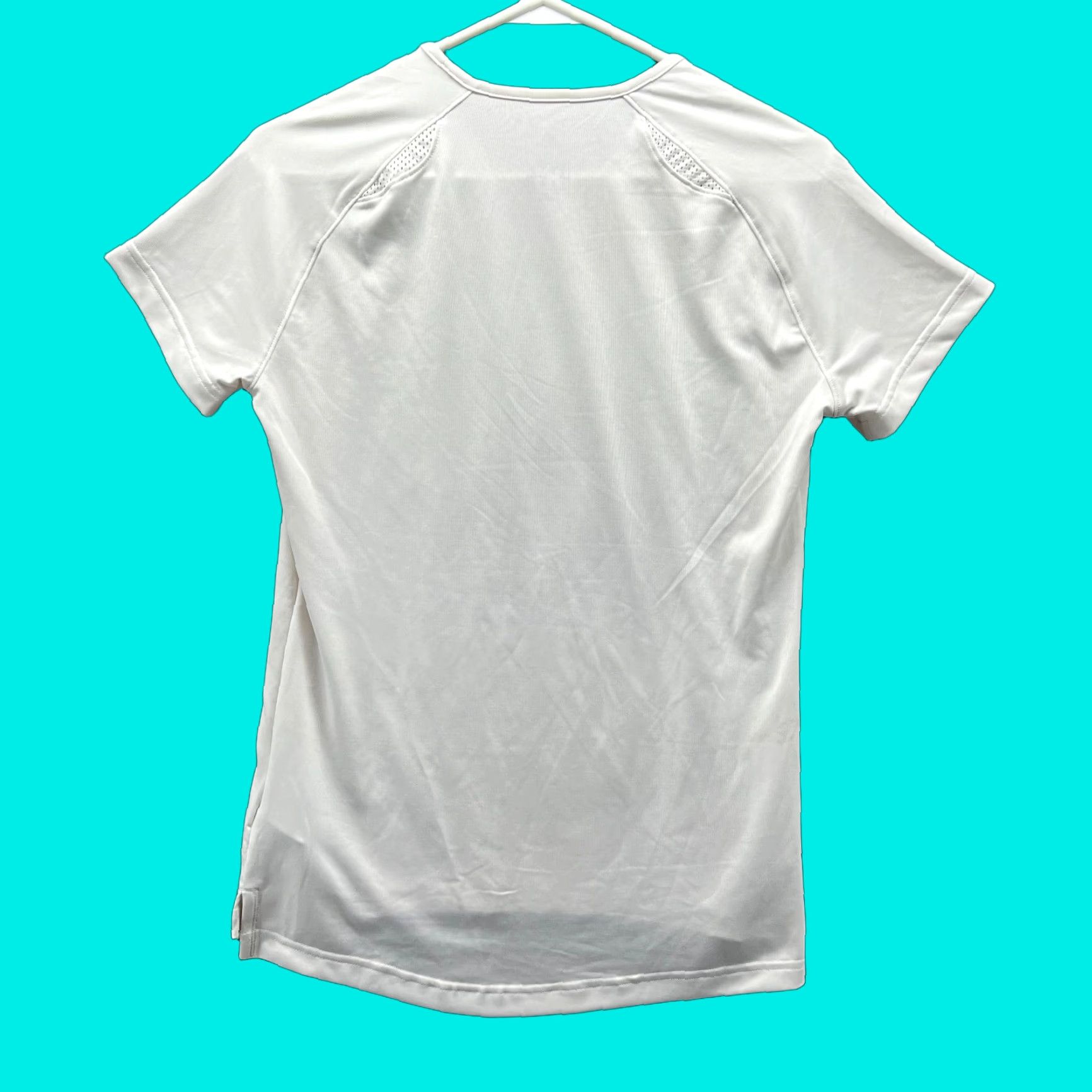 Adidas Adidas Shirt Women Small Jersey T-Shirt White Short Sleeve Round Neck Pullover Regular Size S Sports Gym Trefoil Vintage No Size S / US 4 / IT 40 - 1 Thumbnail