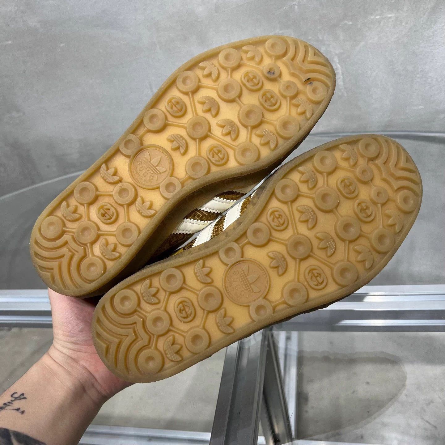 Gucci GUCCI x adidas GAZELLE Yellow Full Print Wmns 37 Size US 6 / IT 36 - 7 Thumbnail