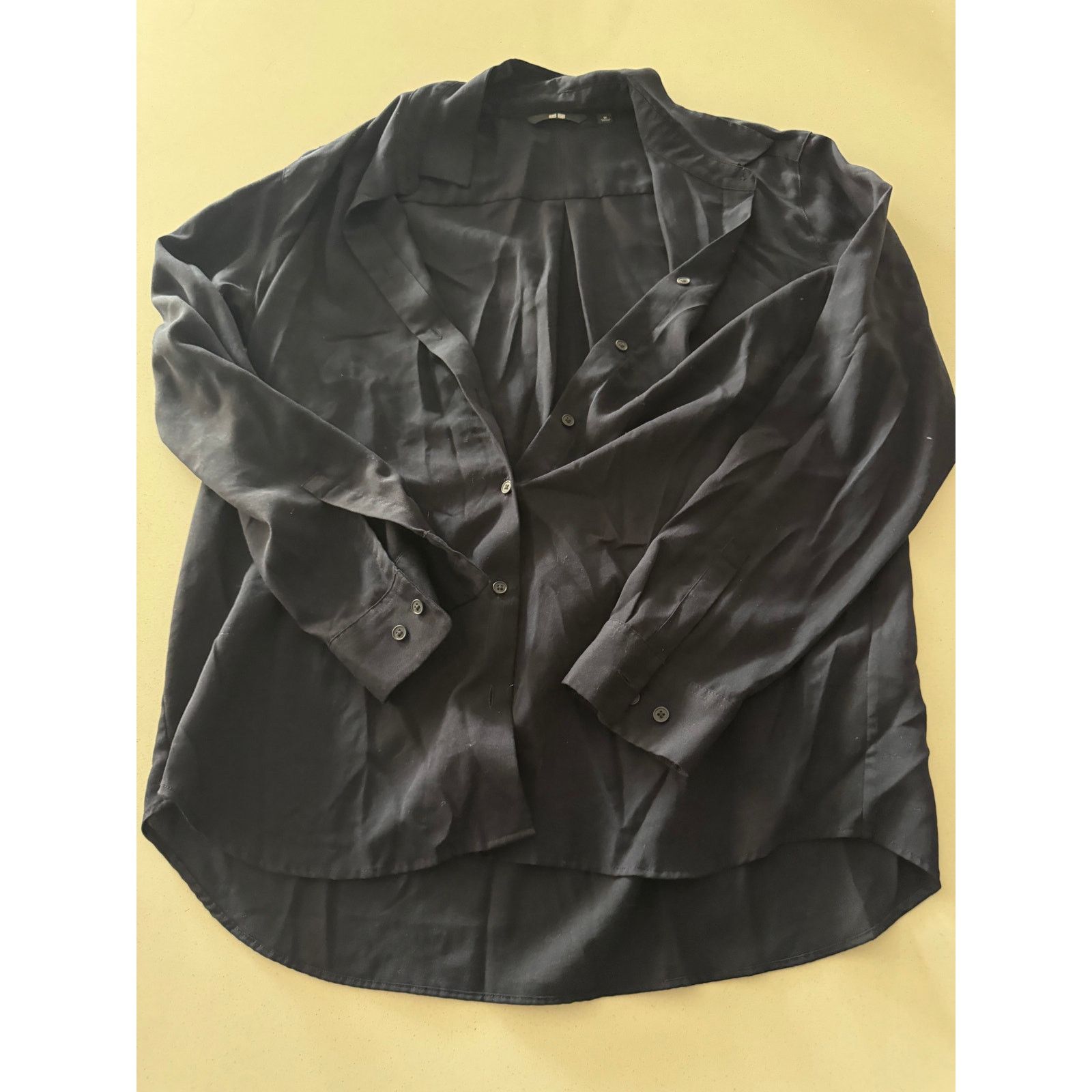 Uniqlo UNIQLO button blouse Size M / US 6-8 / IT 42-44 - 1 Thumbnail