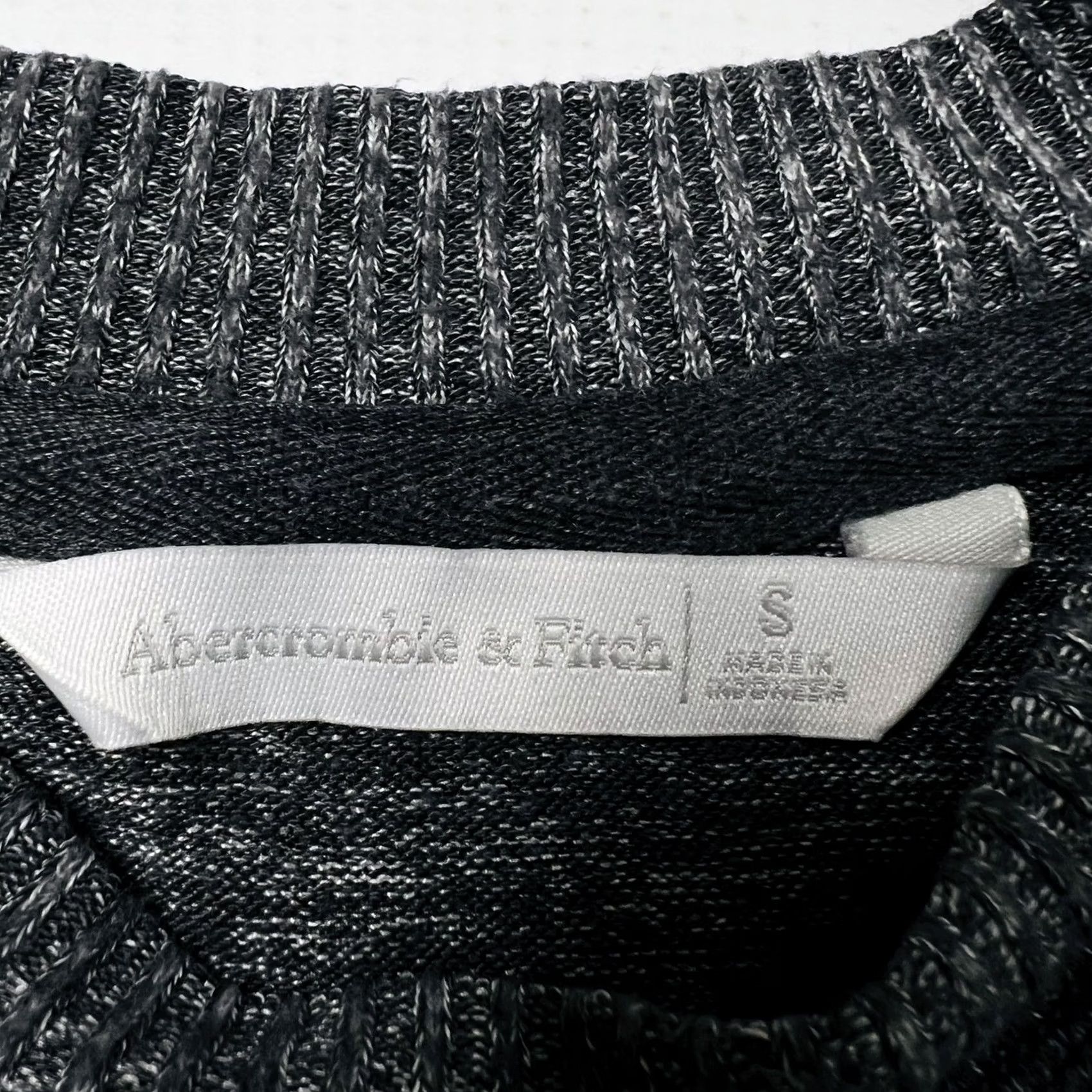 Abercrombie & Fitch Abercrombie & Fitch Gray Pullover Sweater Flare Sleeves With Tie, Small, Genuine, USA Seller, Lightweight, Flared Sleeve, Polyester Blend, Style: Size S / US 4 / IT 40 - 4 Thumbnail
