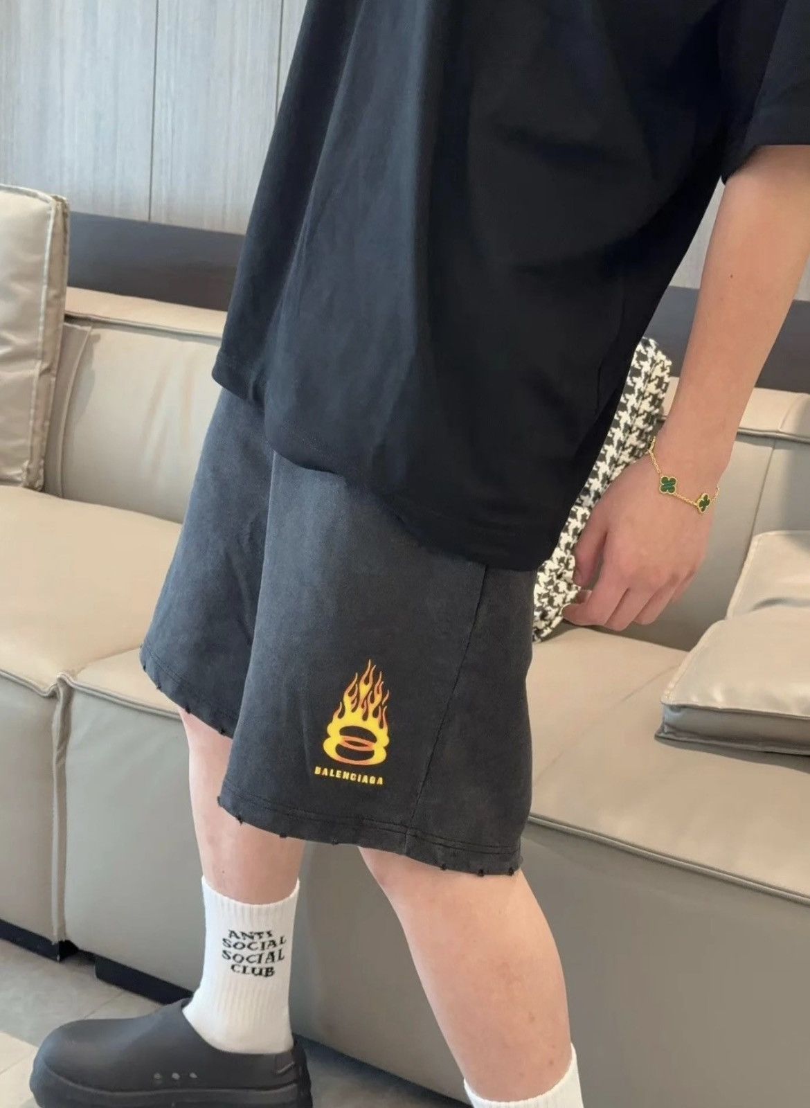 Balenciaga Balenciaga FW24 Flame Oakley Black Logo Jersey Shorts Size US 34 / EU 50 - 2 Thumbnail