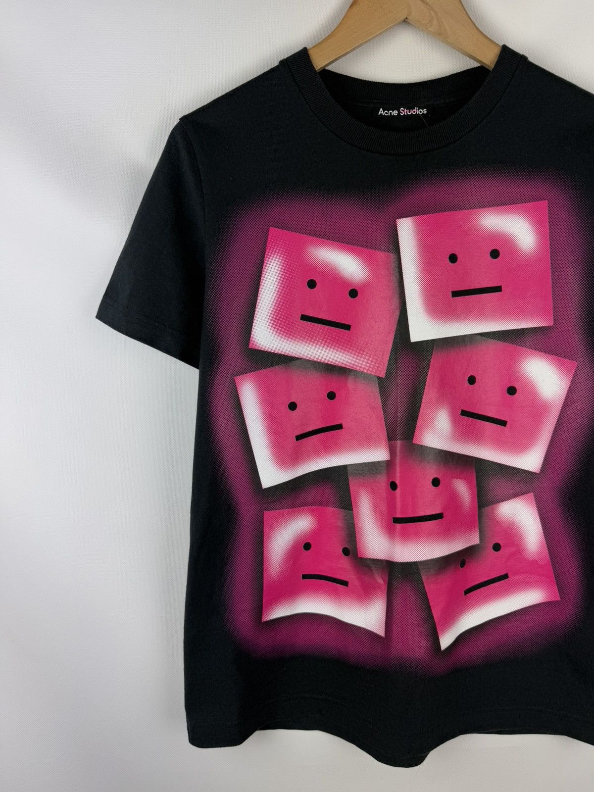 Acne Studios Acne Studios Patch Face Multilogo Men’s Short Sleeve T Shirt Size US S / EU 44-46 / 1 - 2 Thumbnail