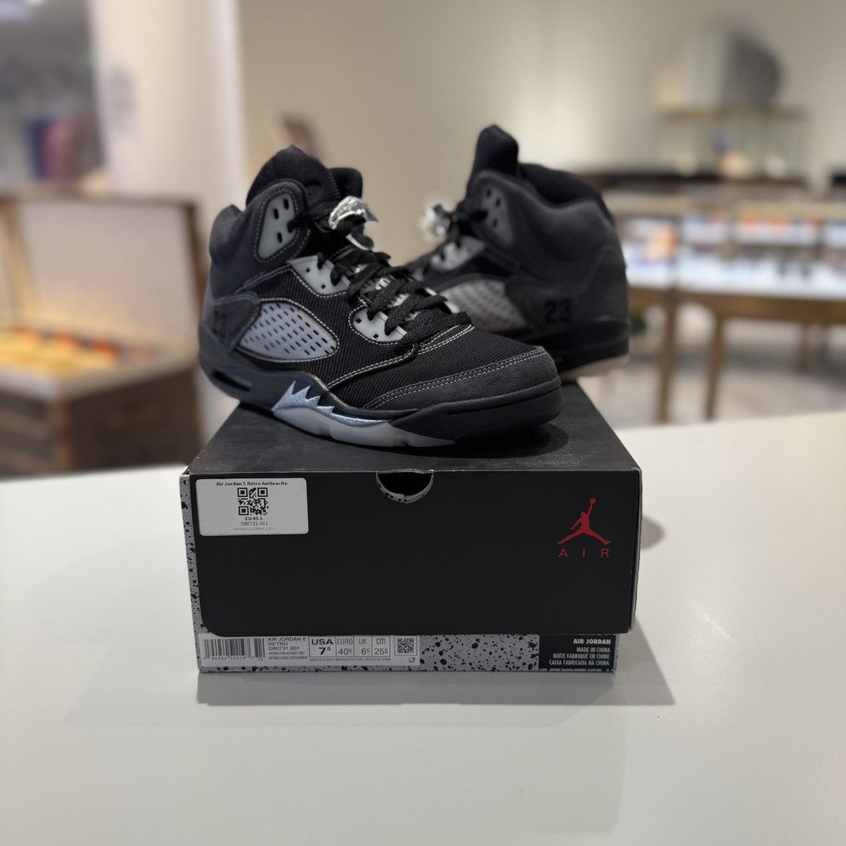 Jordan Brand Air Jordan 5 Retro Anthracite Size US 7.5 / EU 40-41 - 9 Thumbnail