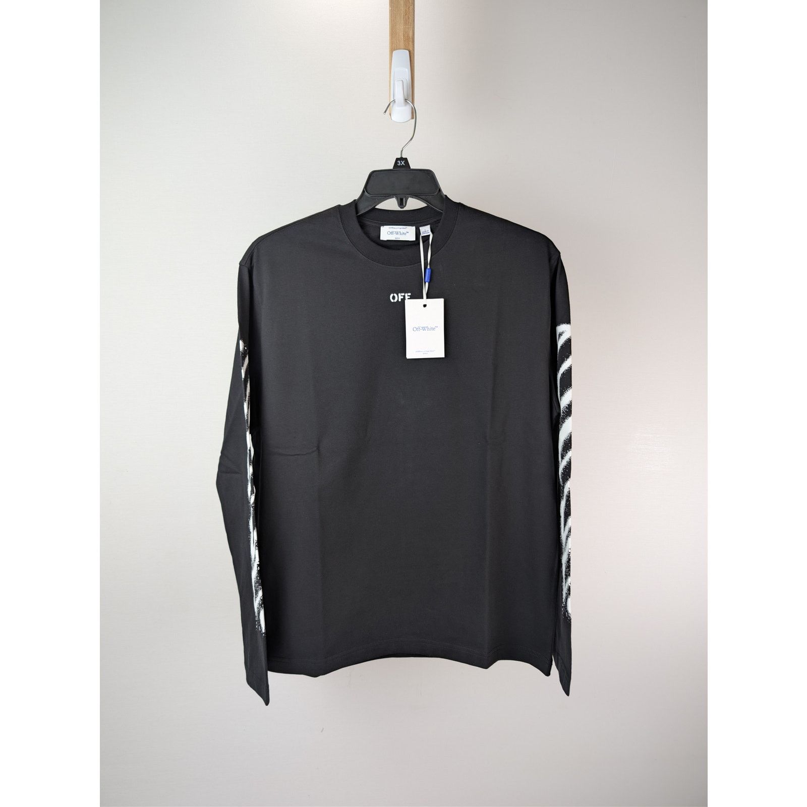 Off-White o1rshd1 Spray Can Arrow Skate L/S T-Shirt in Black Size US M / EU 48-50 / 2 - 3 Thumbnail